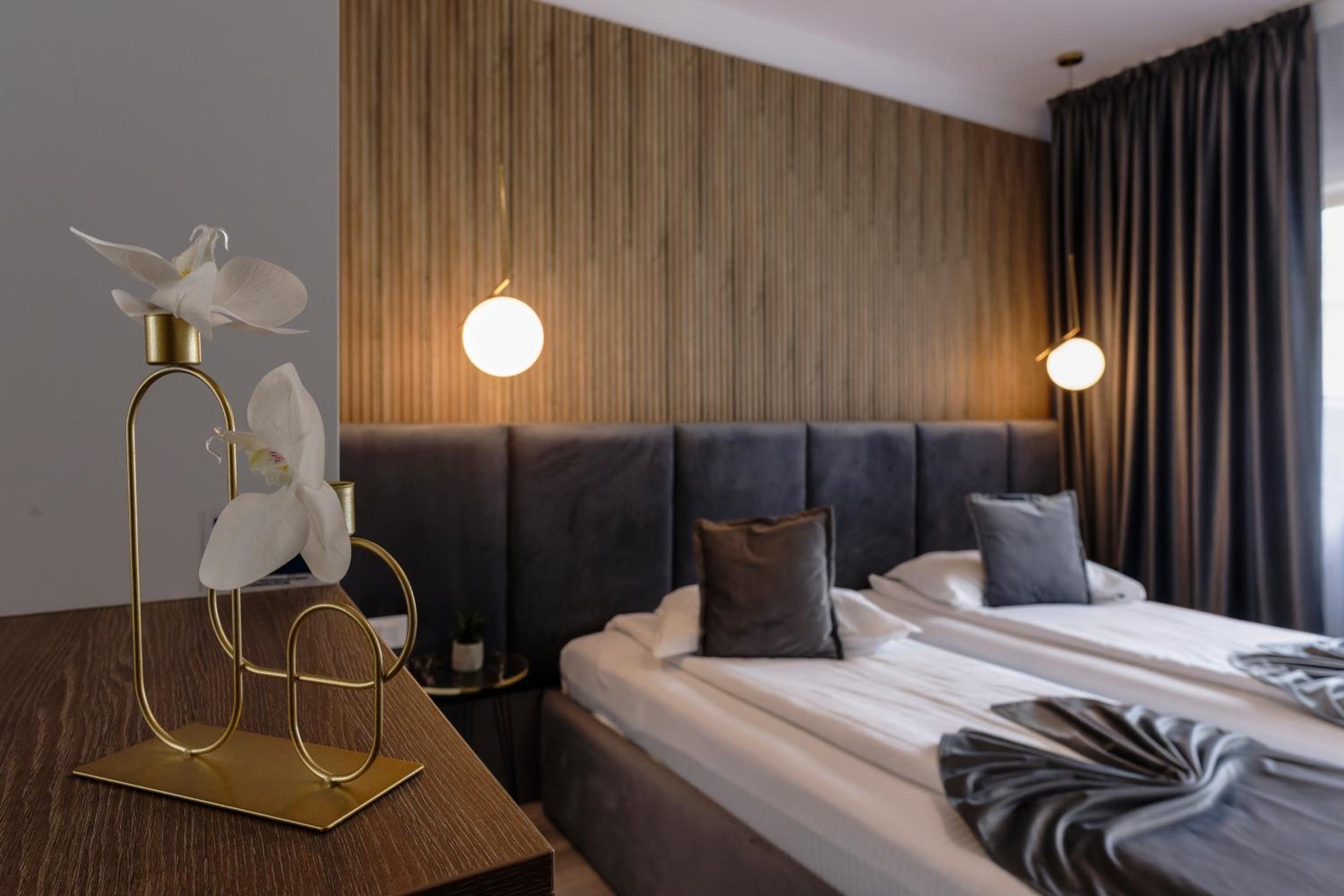 Double or Twin Room photo 3
