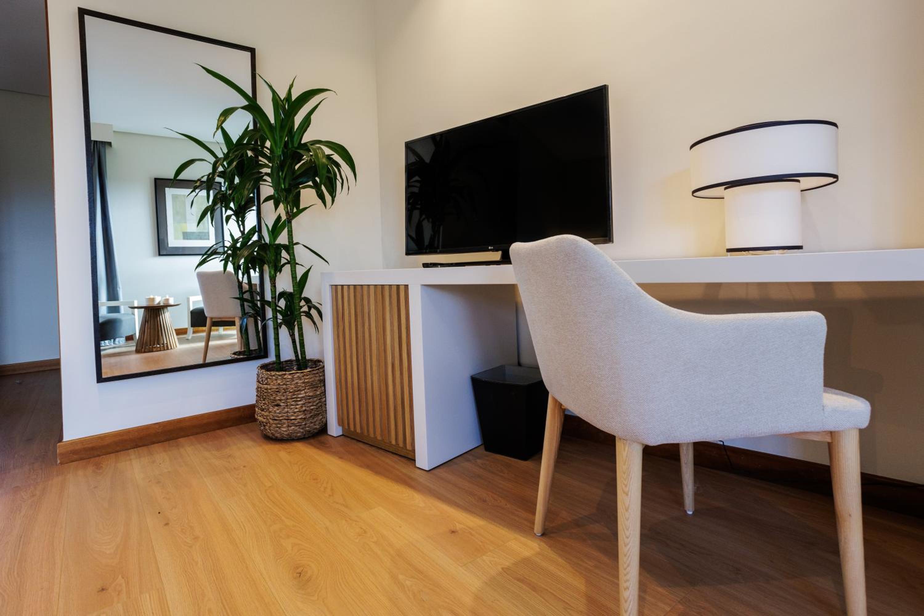Double Room - Photo 5