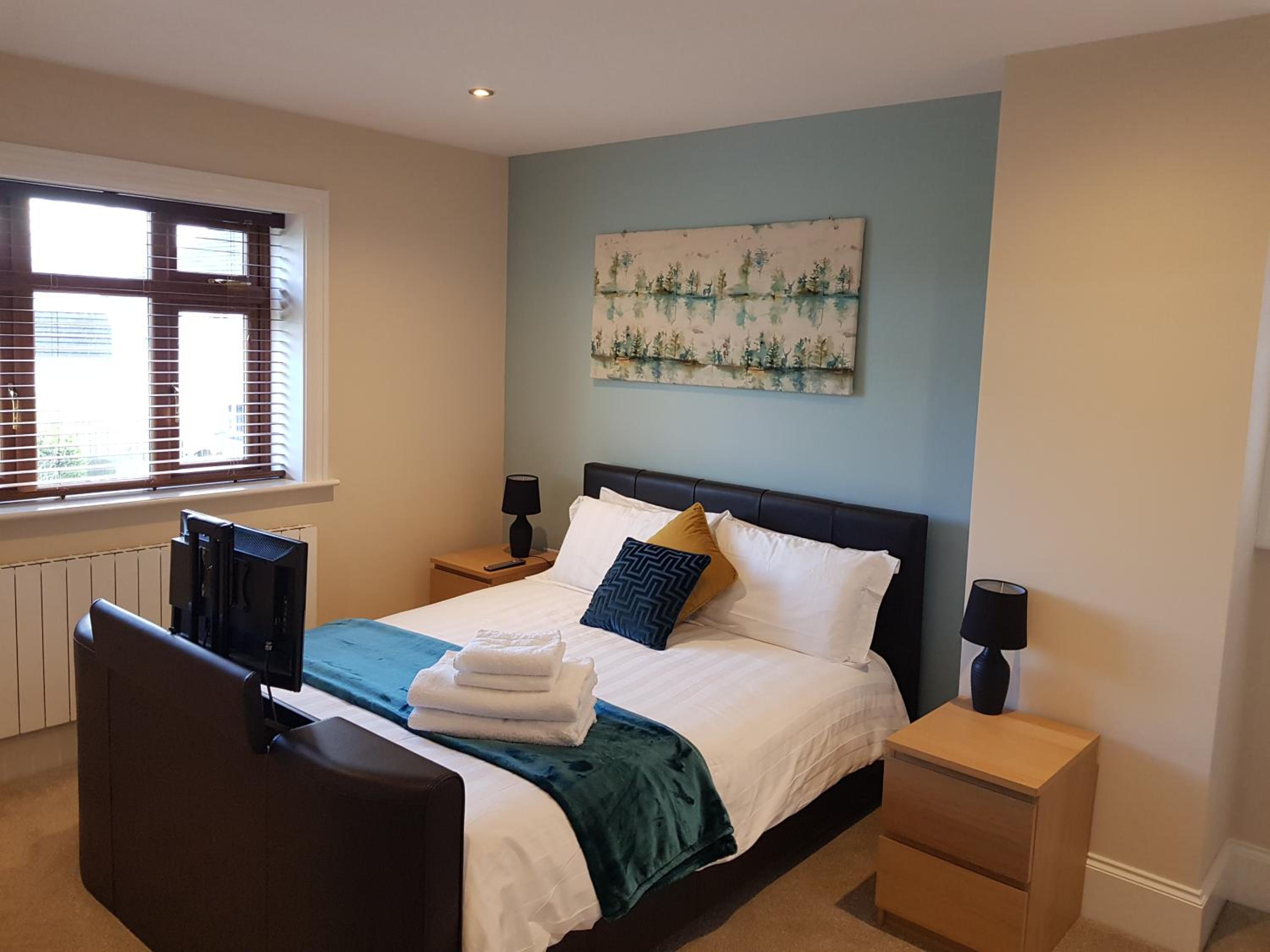 Deluxe King Room - Photo 3