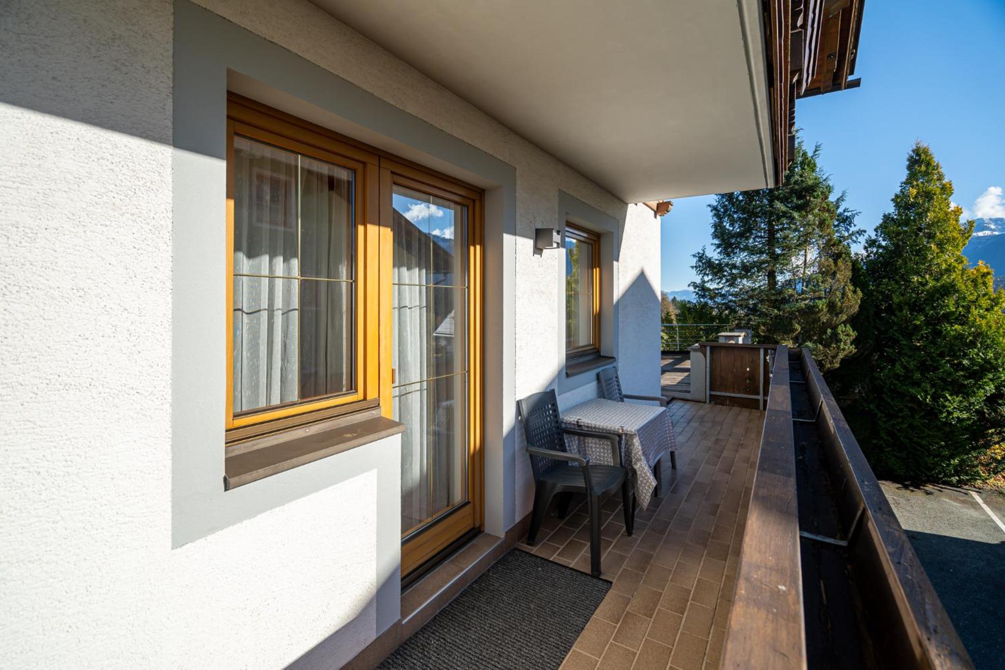 Two-Bedroom Apartment with Balcony - Nr. 1 - Photo 12
