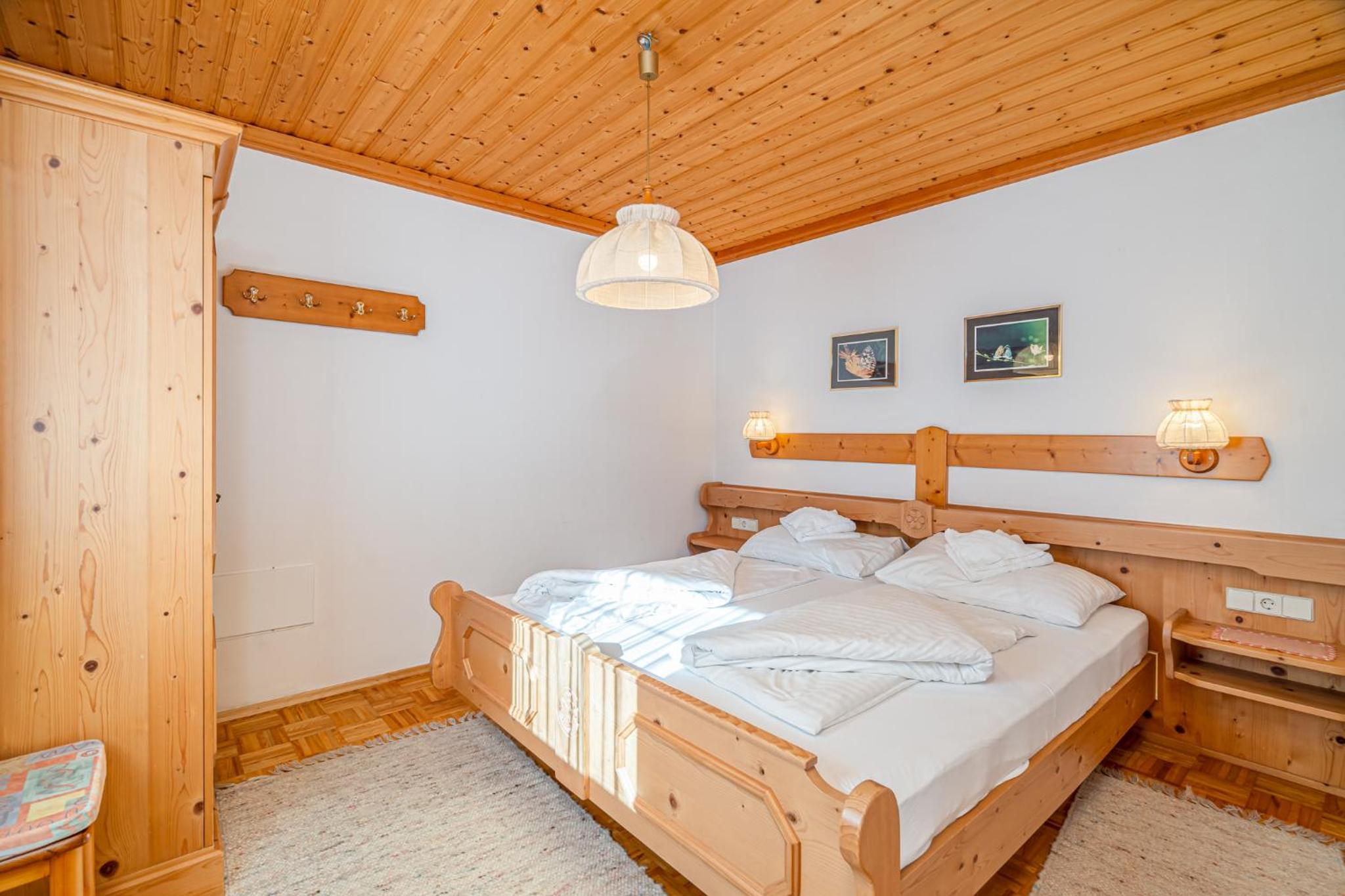  Two-Bedroom Apartment with balcony No. 4 - Photo 5
