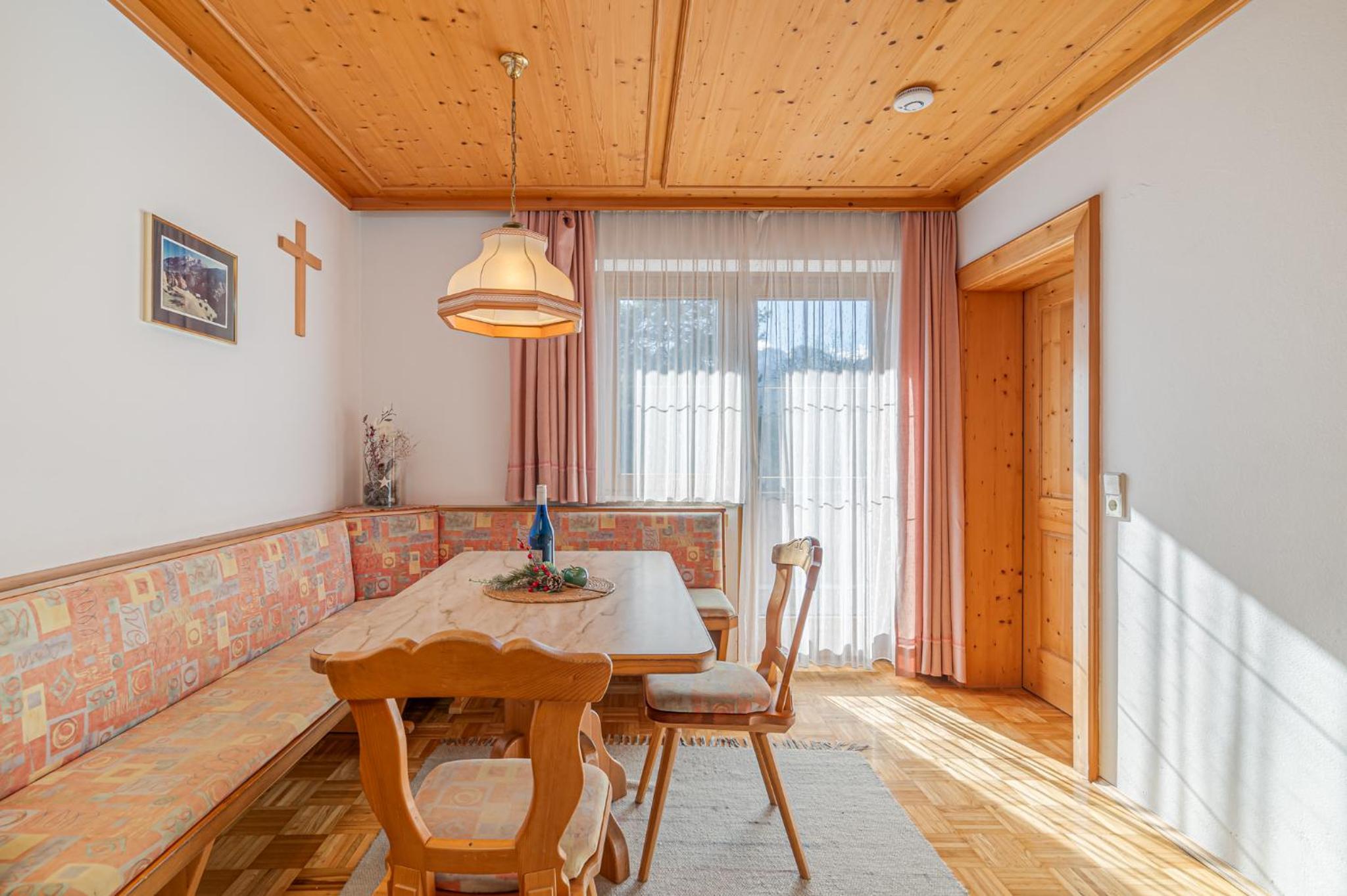  Two-Bedroom Apartment with balcony No. 4 - Photo 14