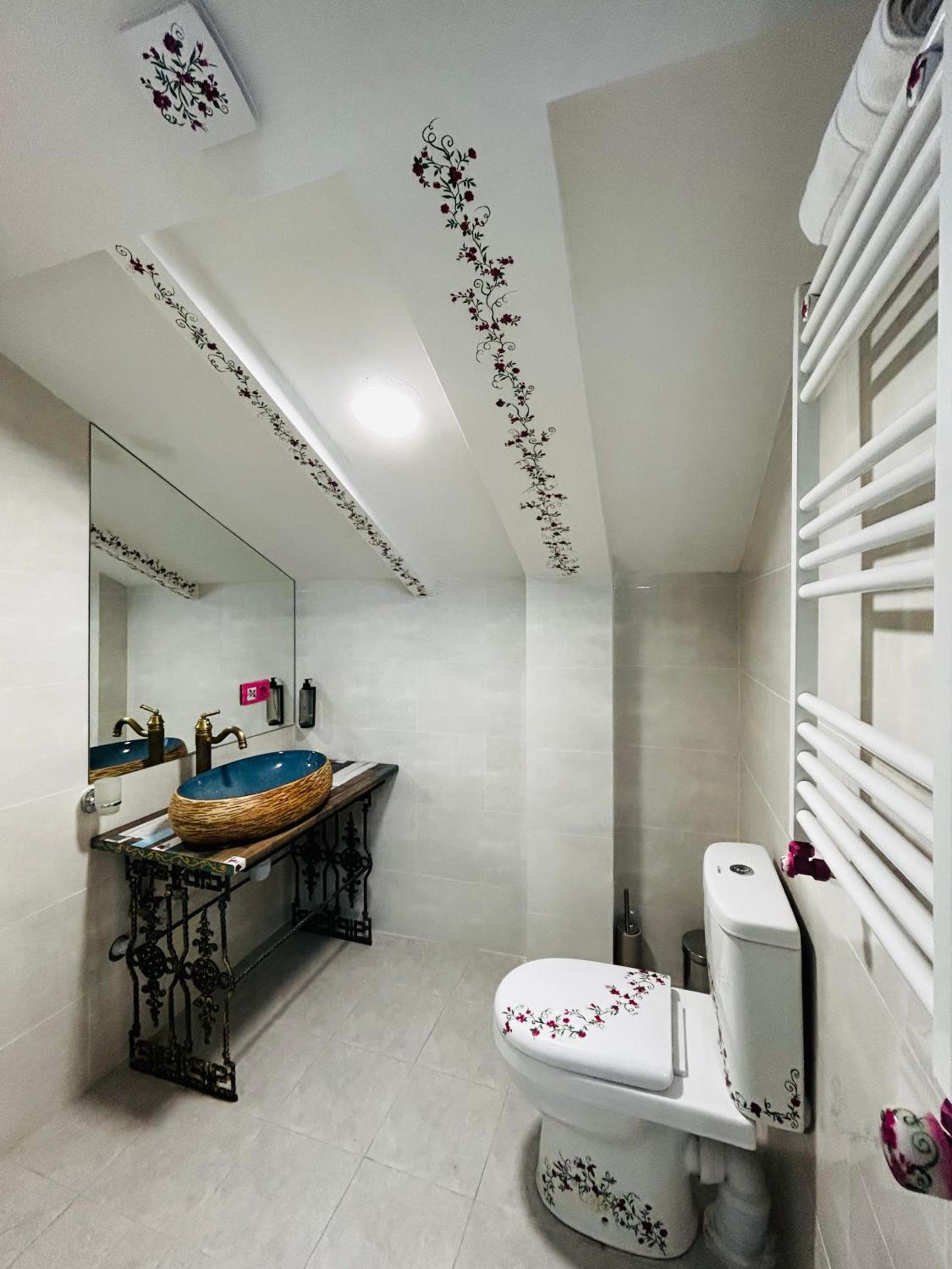 Classic Quadruple Room - Photo 2