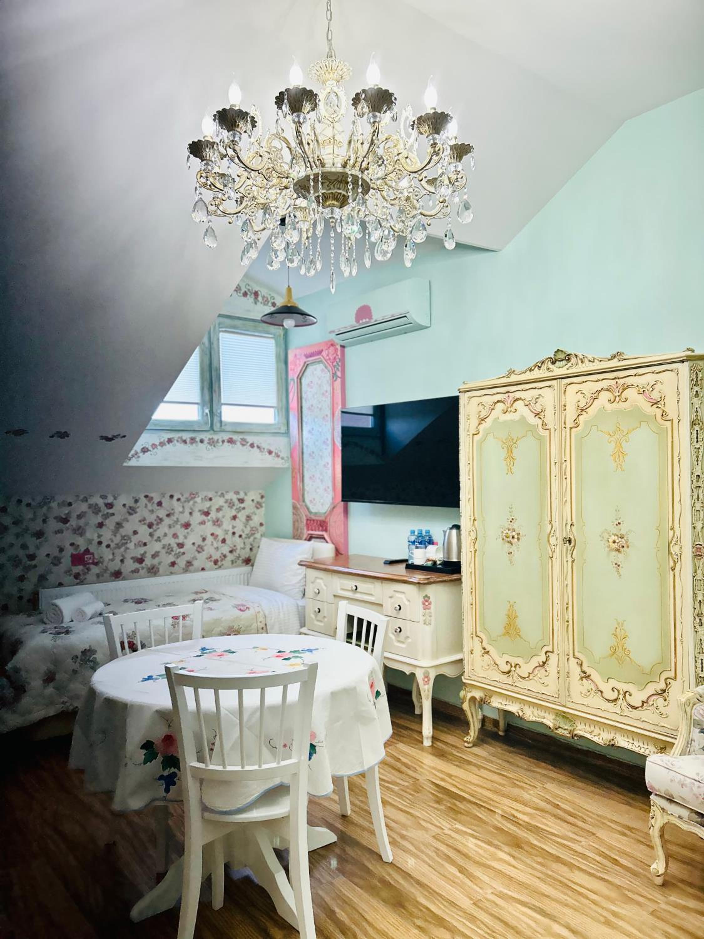 Classic Quadruple Room - Photo 4