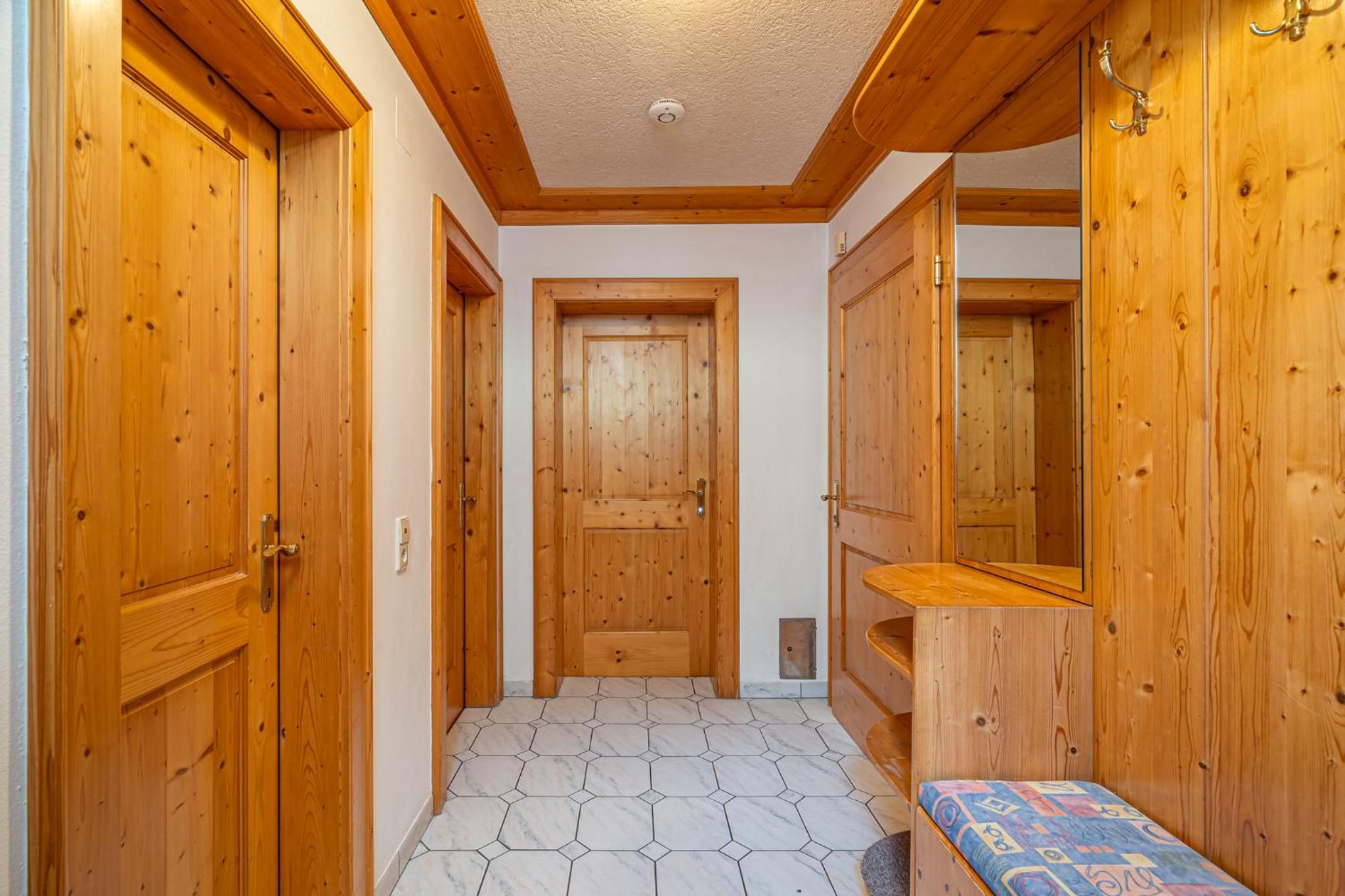Two-Bedroom Apartment with Balcony - Nr. 1 - Photo 15