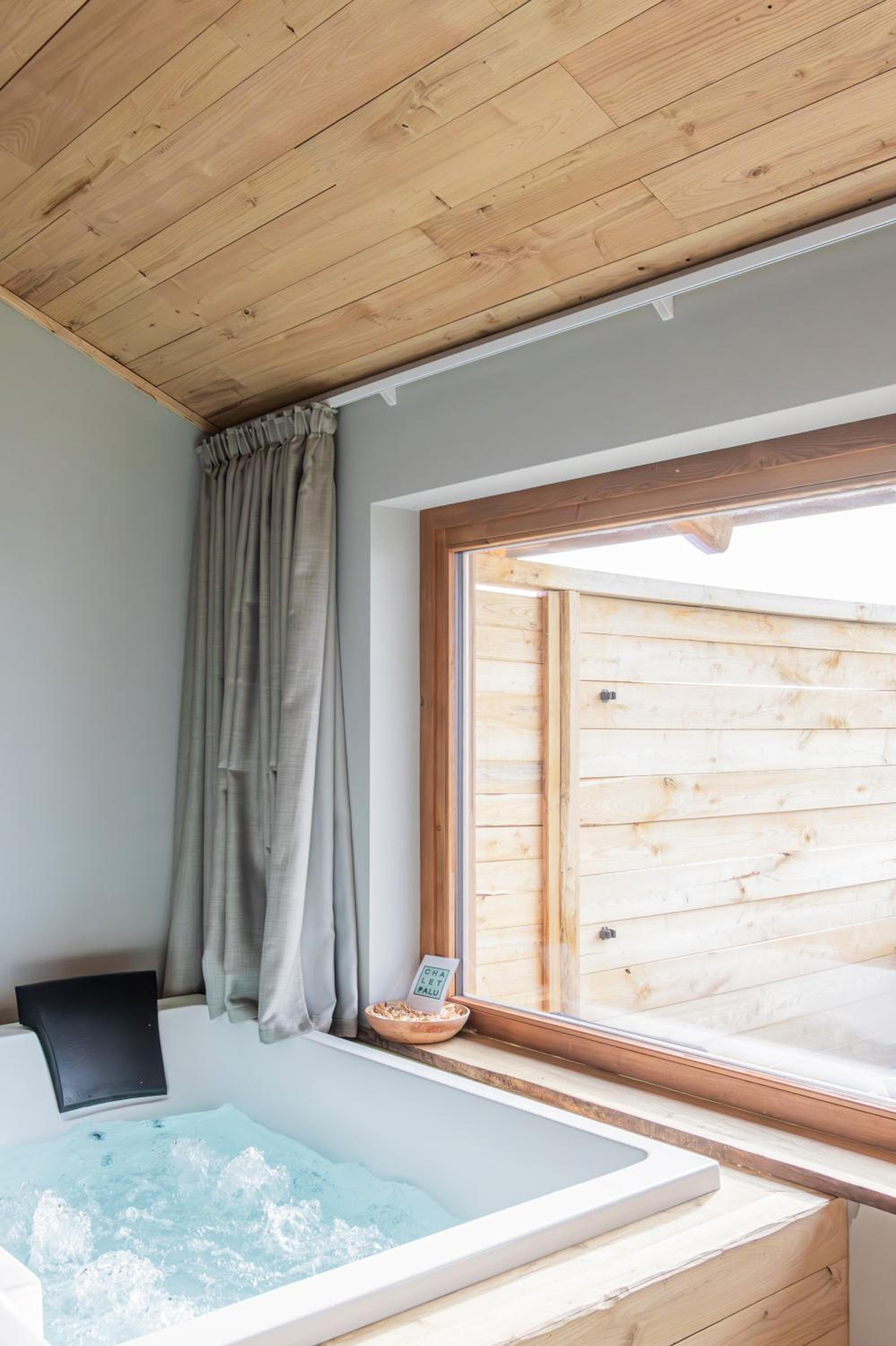 Studio with Spa Bath photo 2