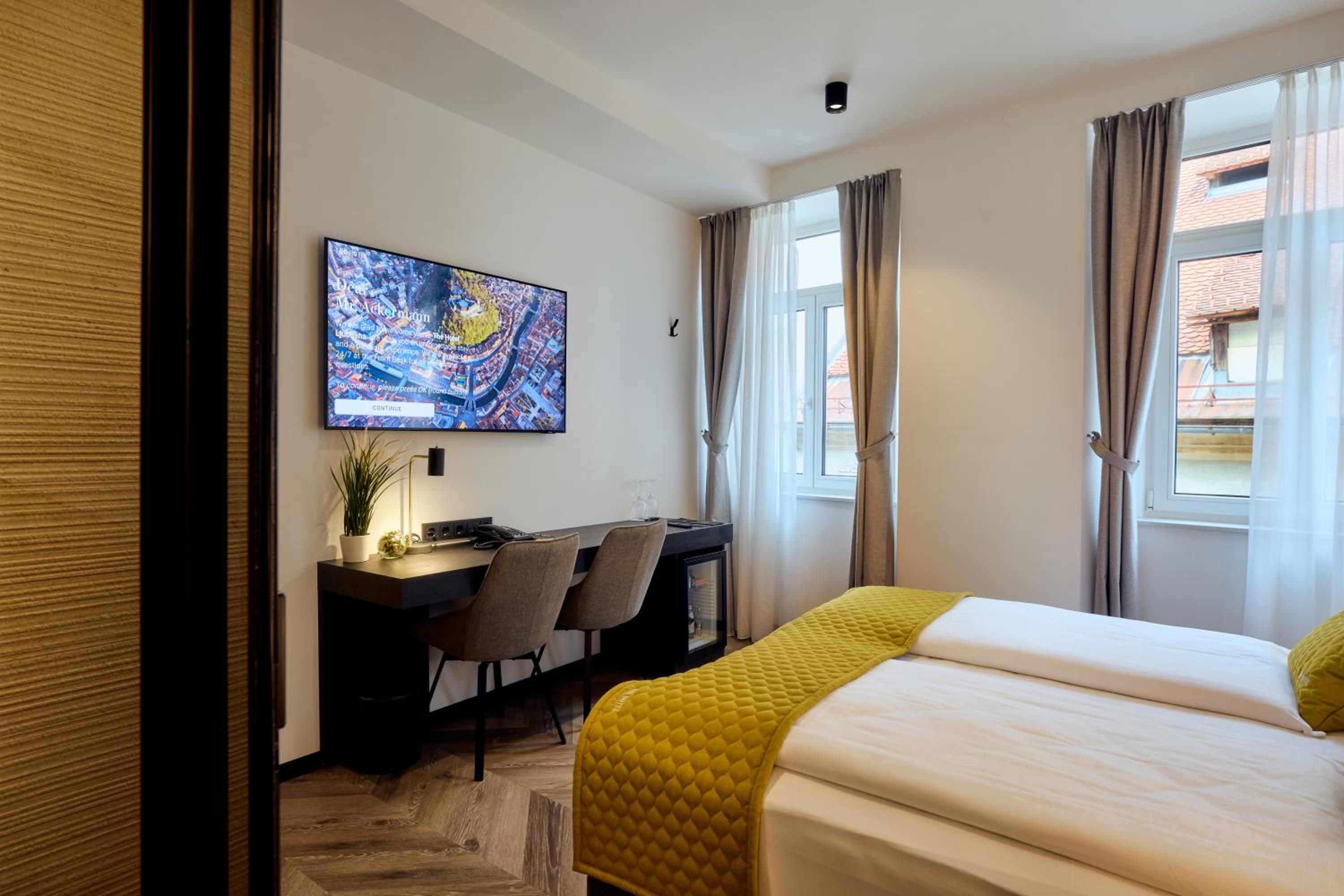 Deluxe Double Room - Photo 2
