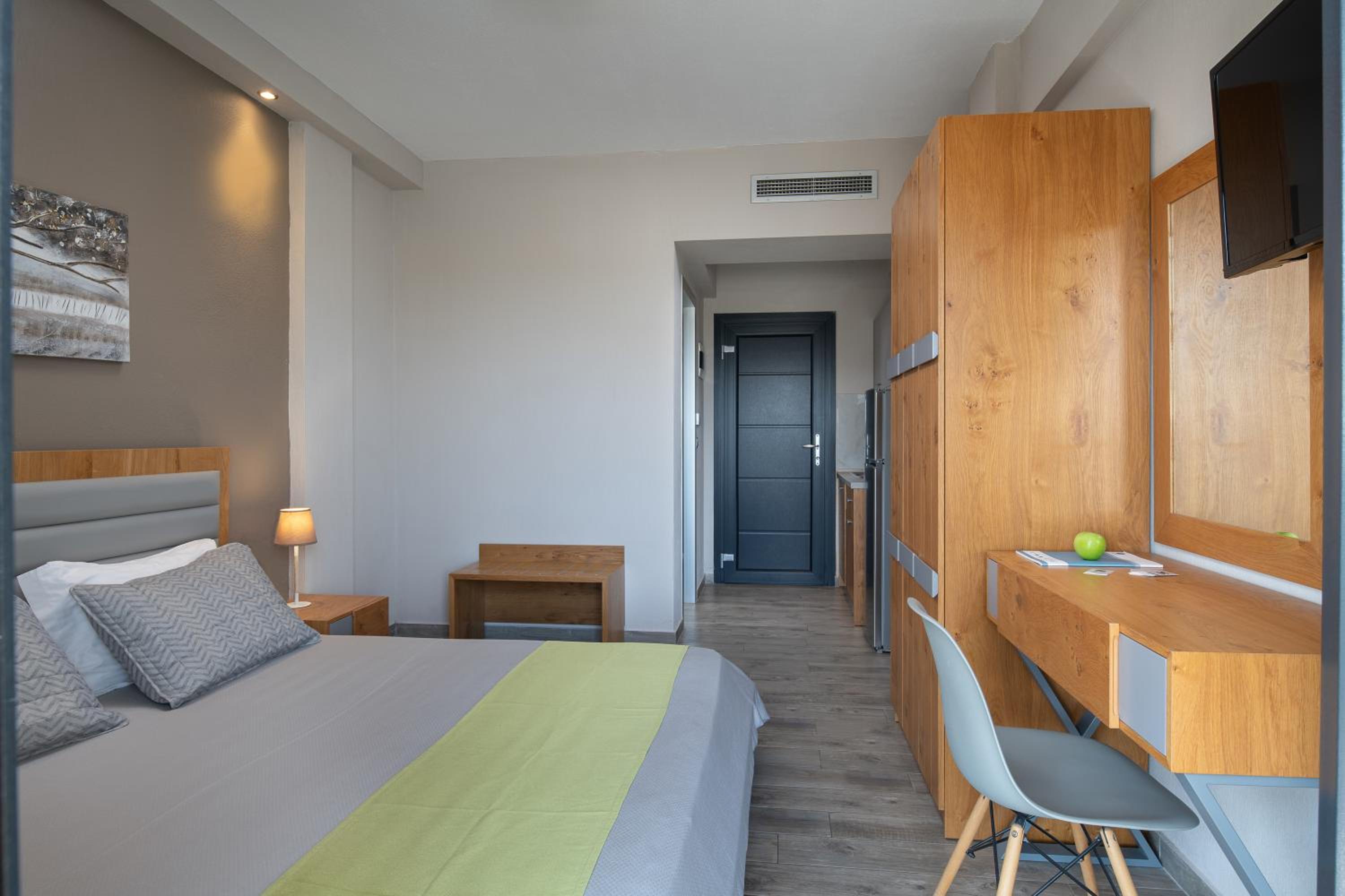 Standard Double Room - Photo 5