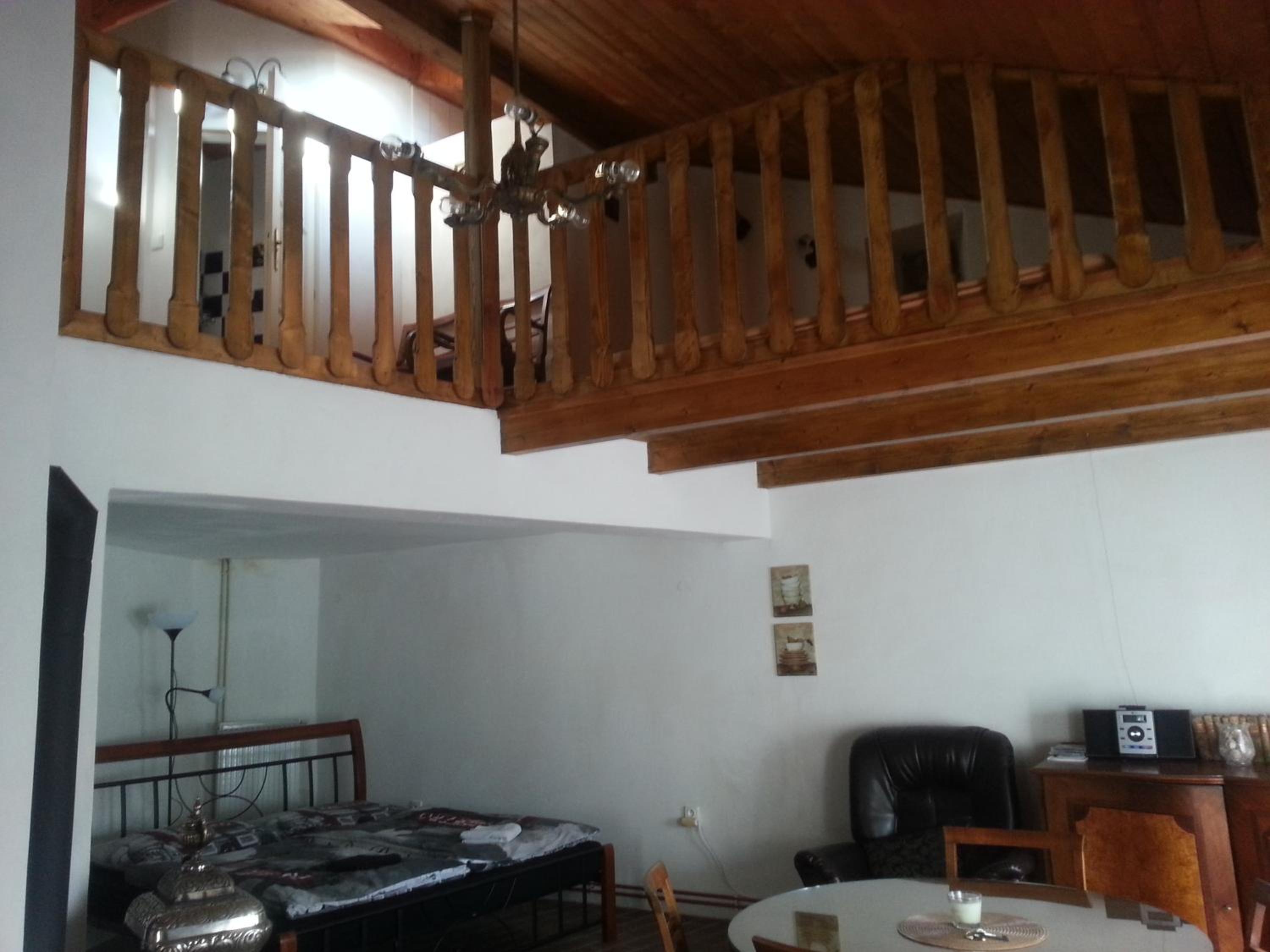 Apartment - Split Level photo 1