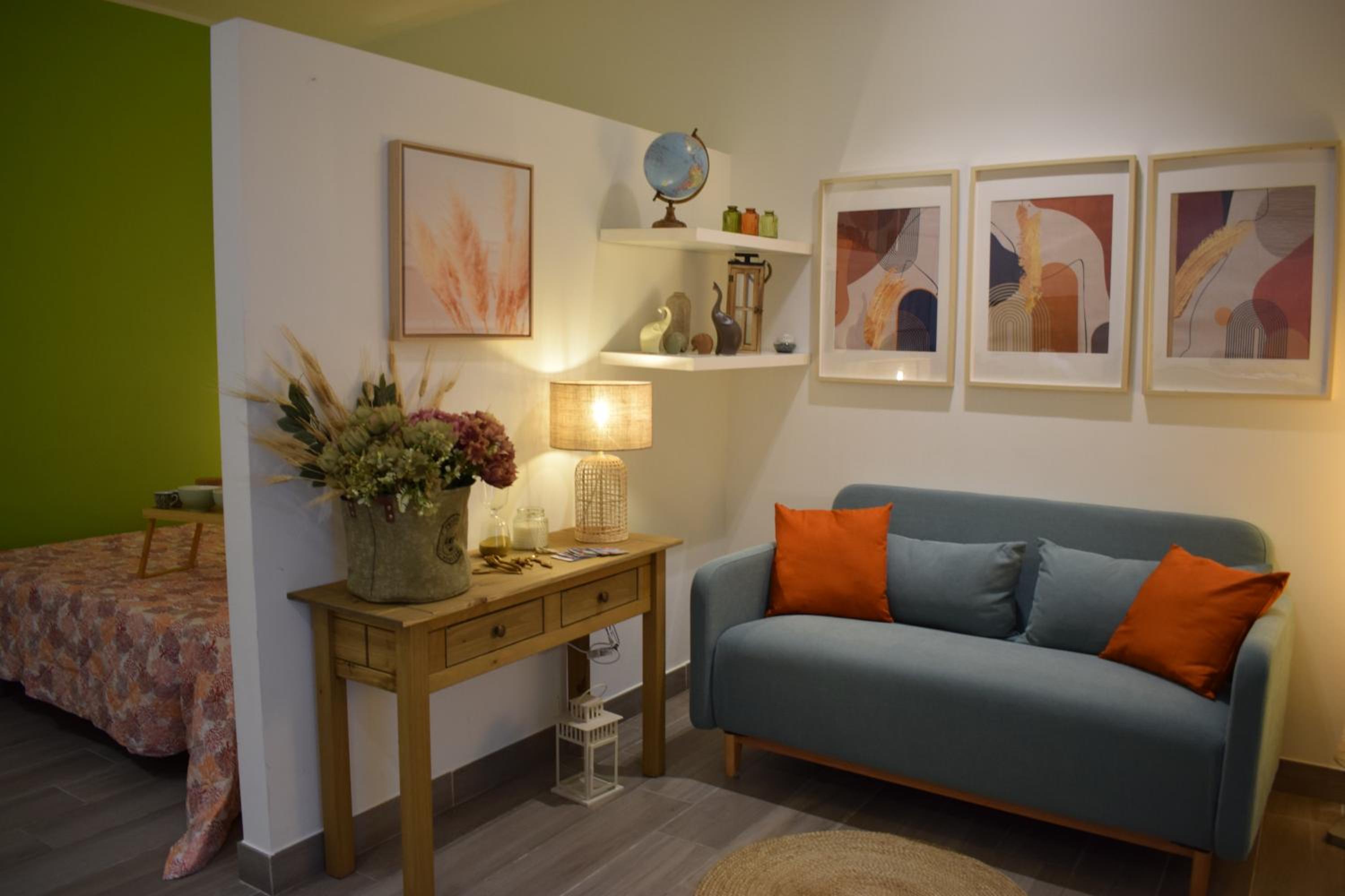 One-Bedroom Apartment