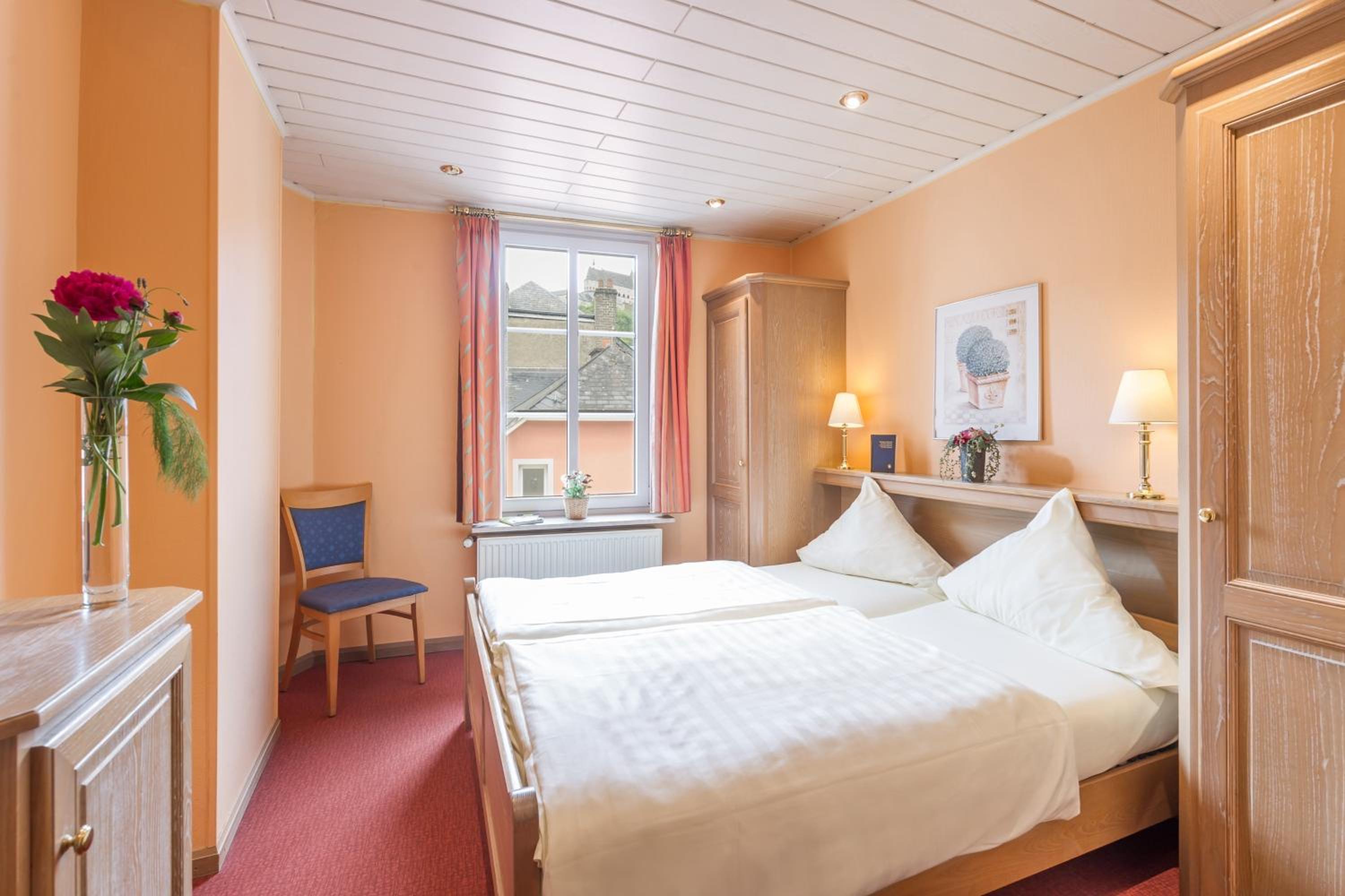 Standard Double or Twin Room photo 2