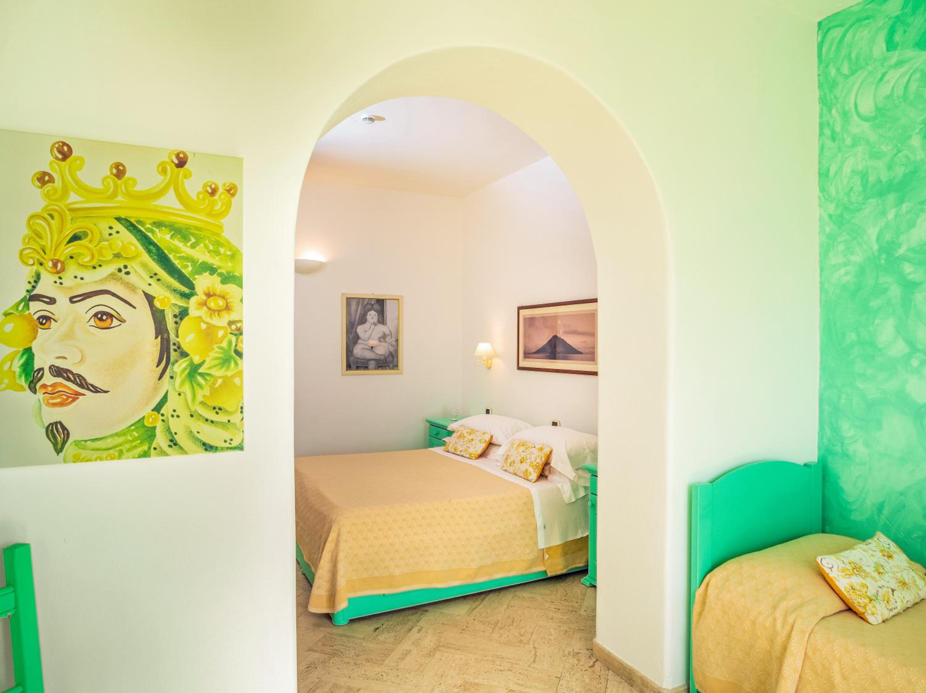 Superior Triple Room with Sea View photo 1