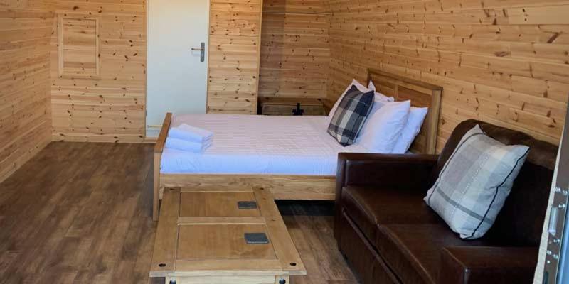 Double Room with Spa Bath - Photo 5