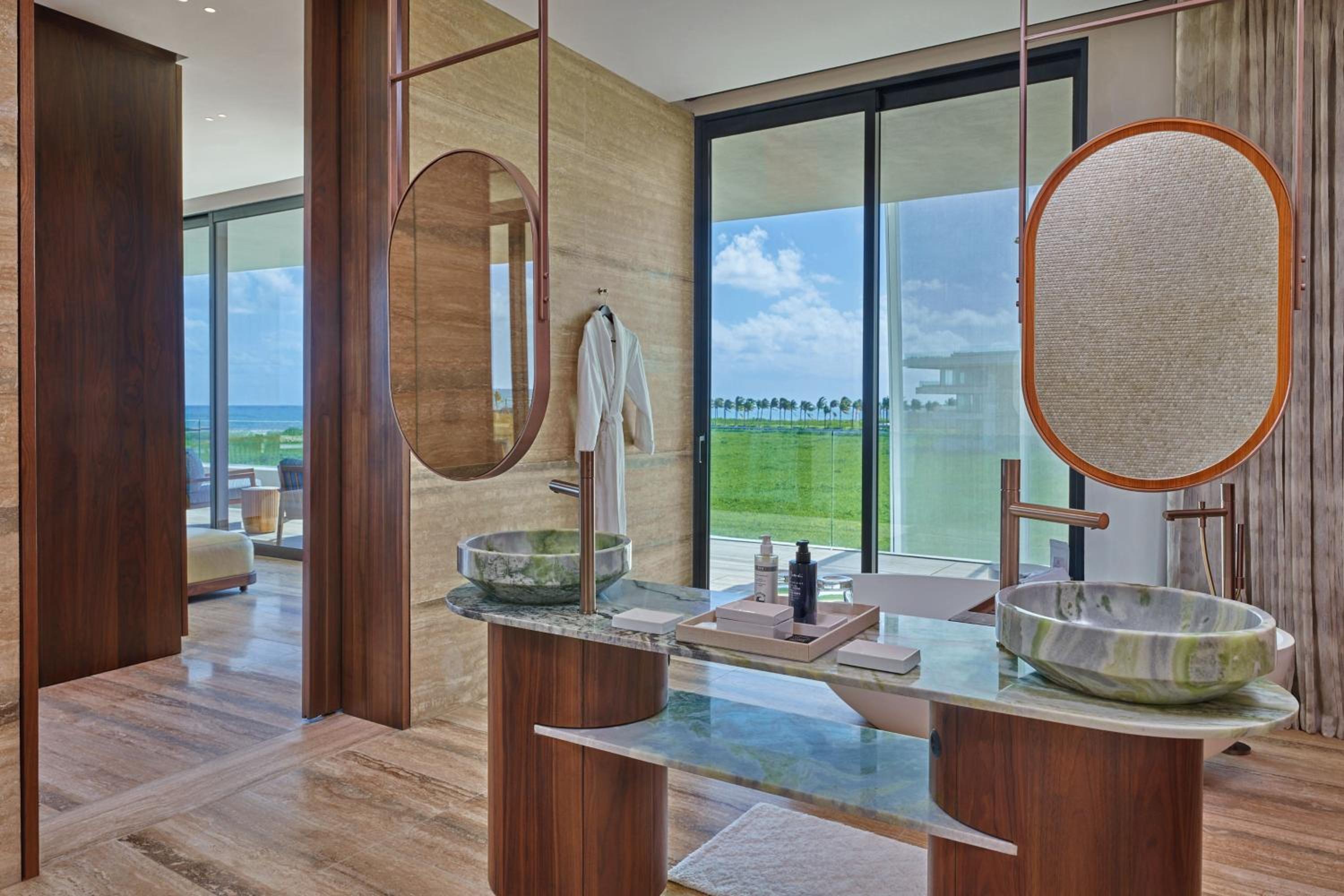 Two-Bedroom Presidential Corner Suite with Ocean View thumbnail 5