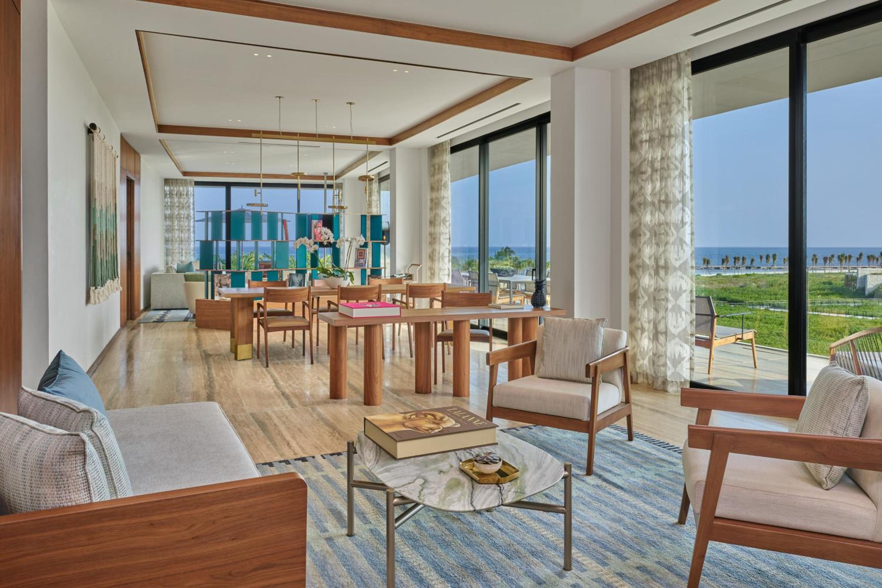 Caroline Astor Corner King Suite with Ocean View - Photo 5