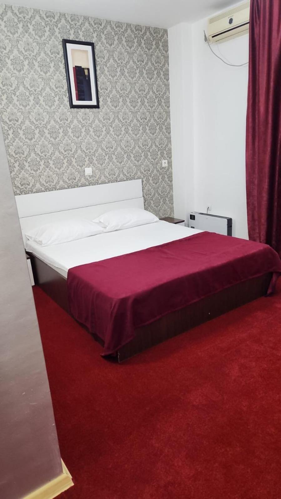 Double Room with Private Bathroom - Photo 111