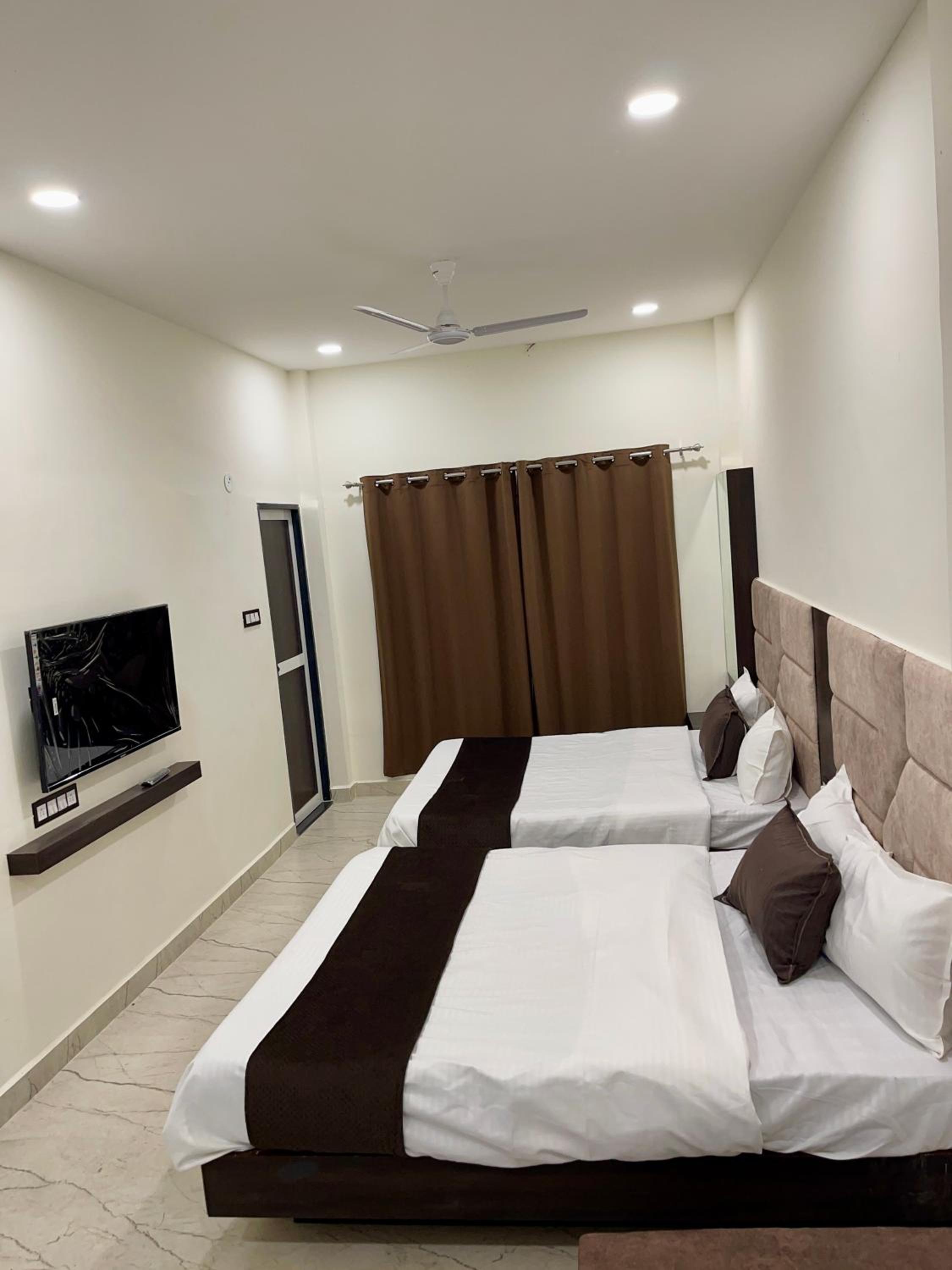 Premium Quadruple Room
