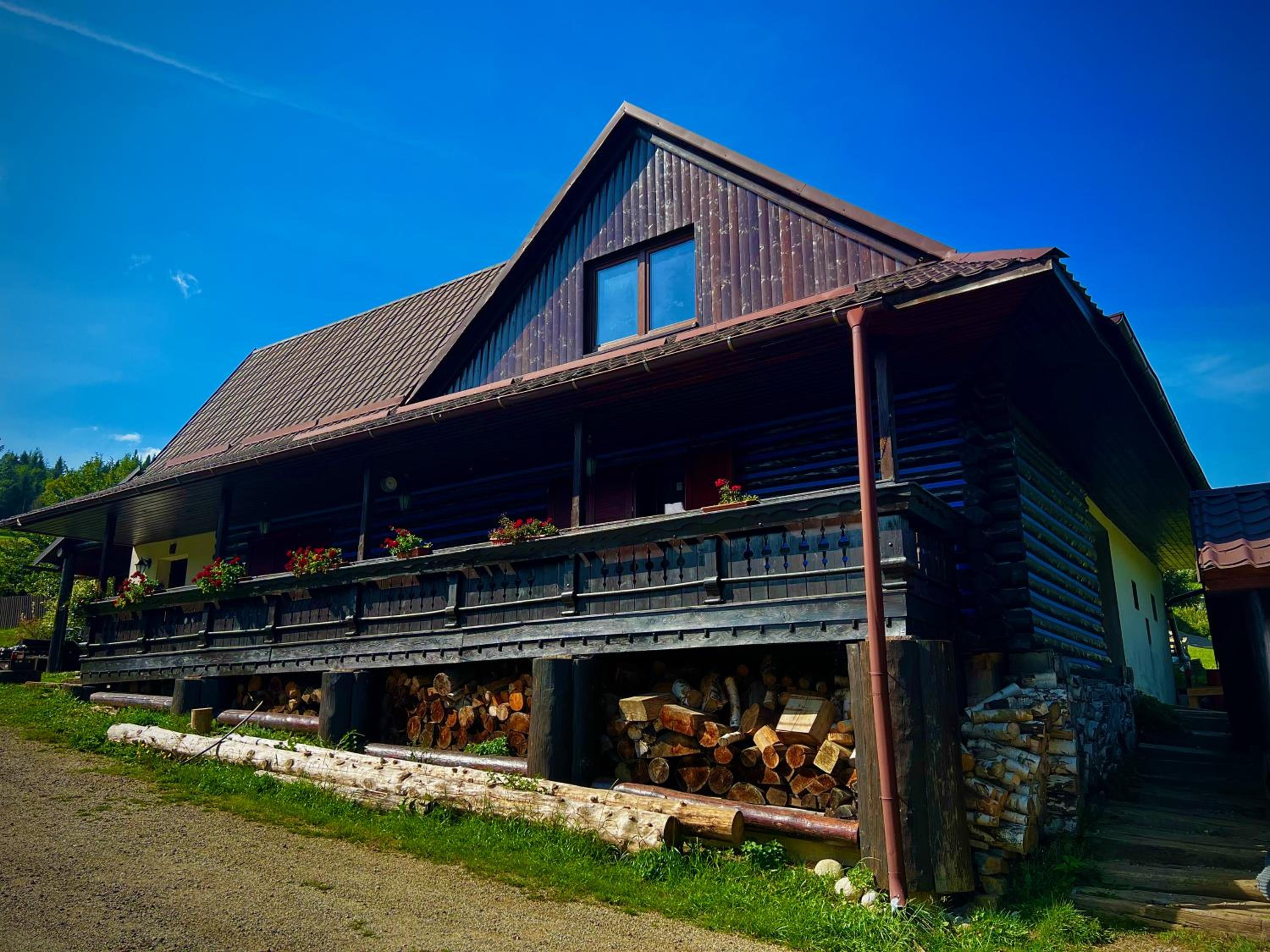Chalet photo 1