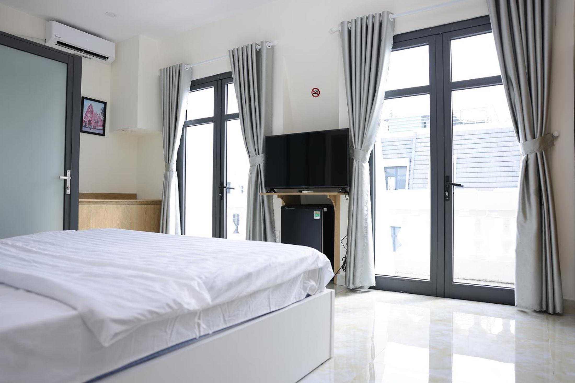 Superior King Room - Photo 14