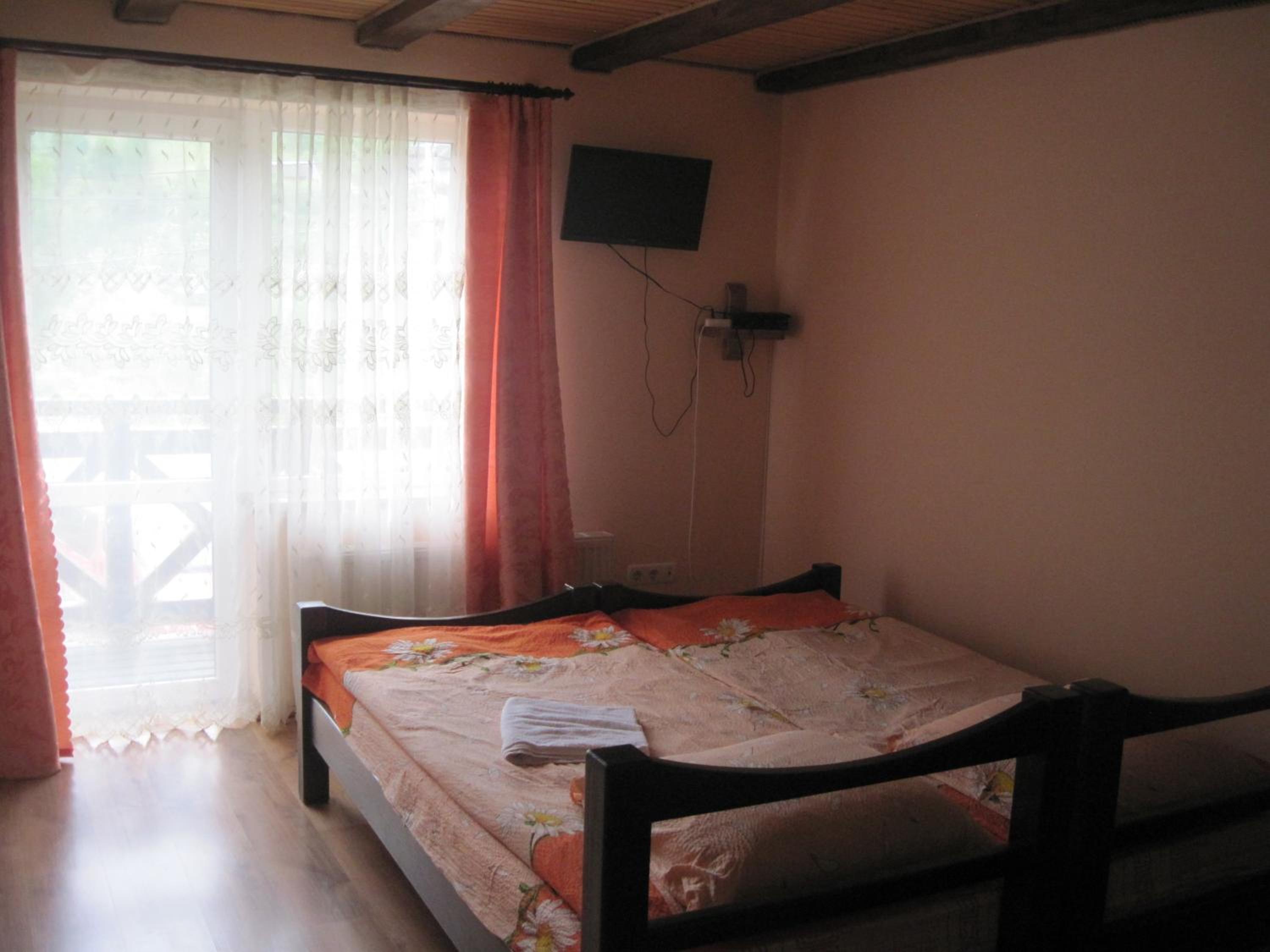 Double Room with Balcony (3 Adults) photo 2