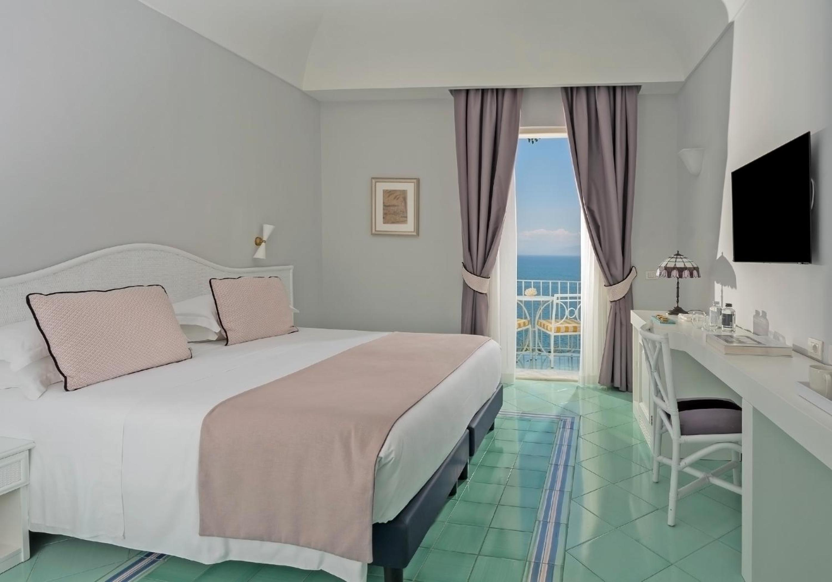 Classic Double Room with One Double Bed and 2 Adults Occupancy (Non Smoking)