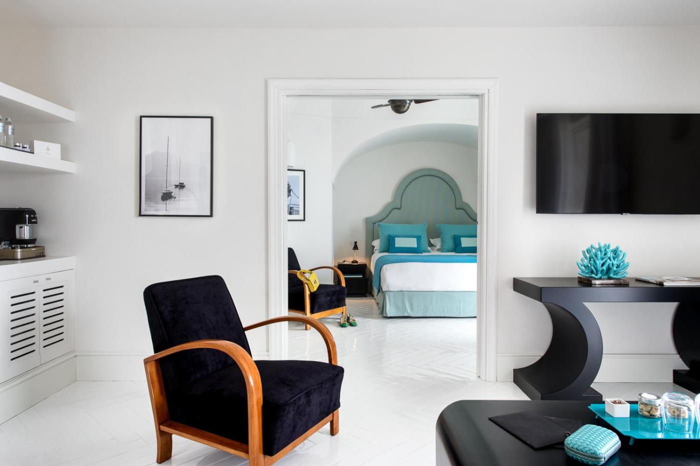 Executive Suite - Photo 2