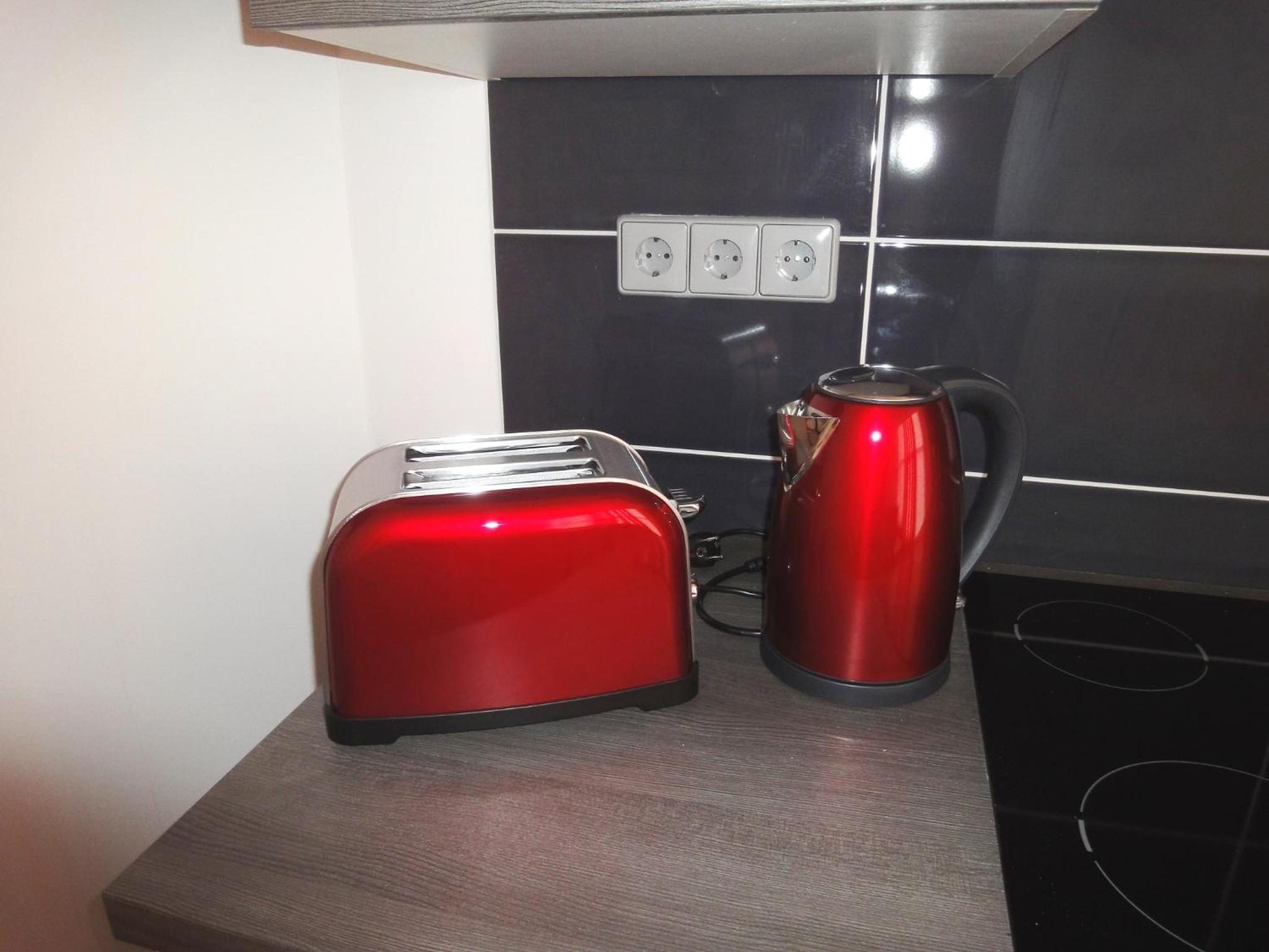 Superior One-Bedroom Apartment - Photo 7