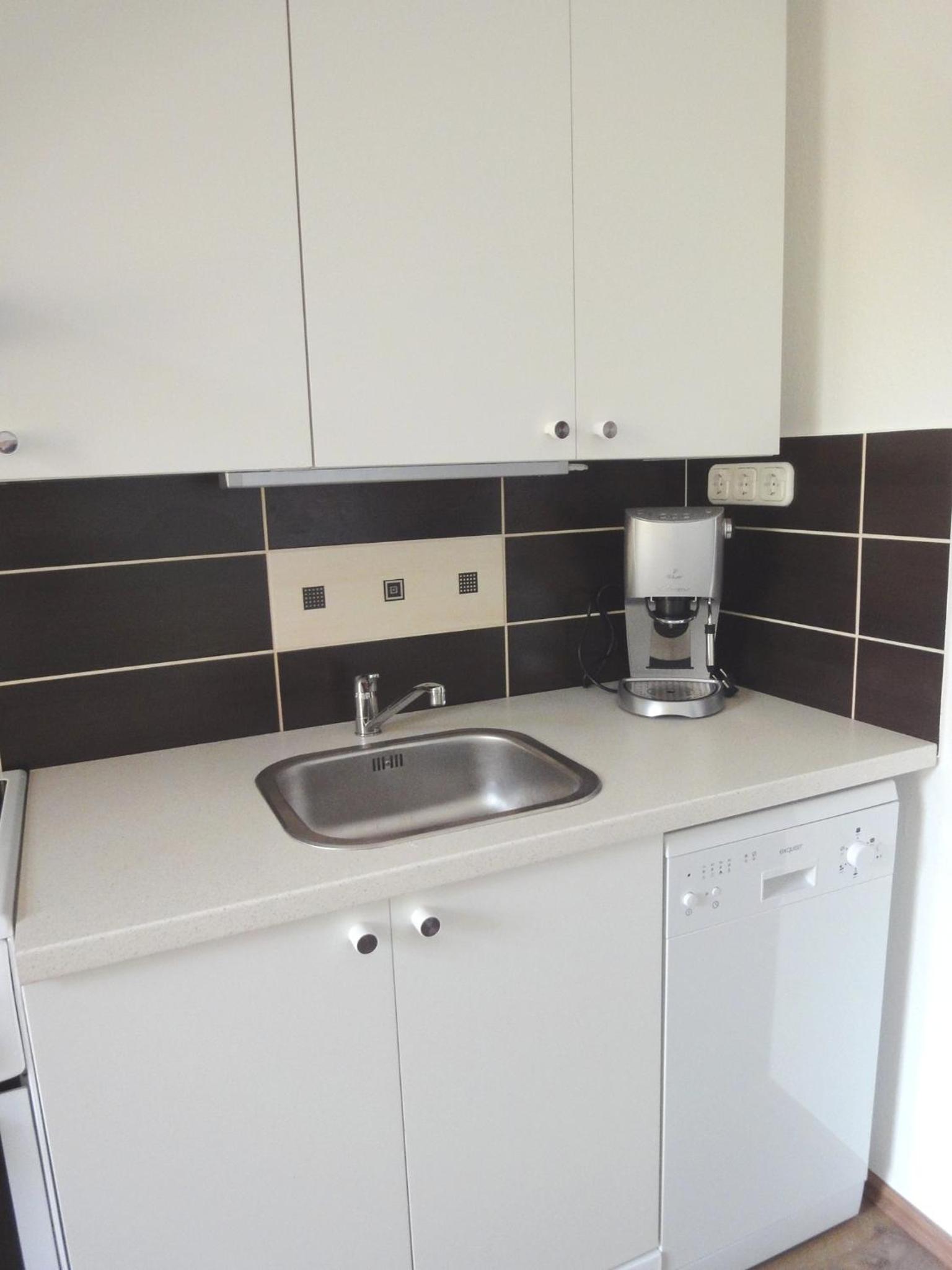Standard One-Bedroom Apartment - Photo 16