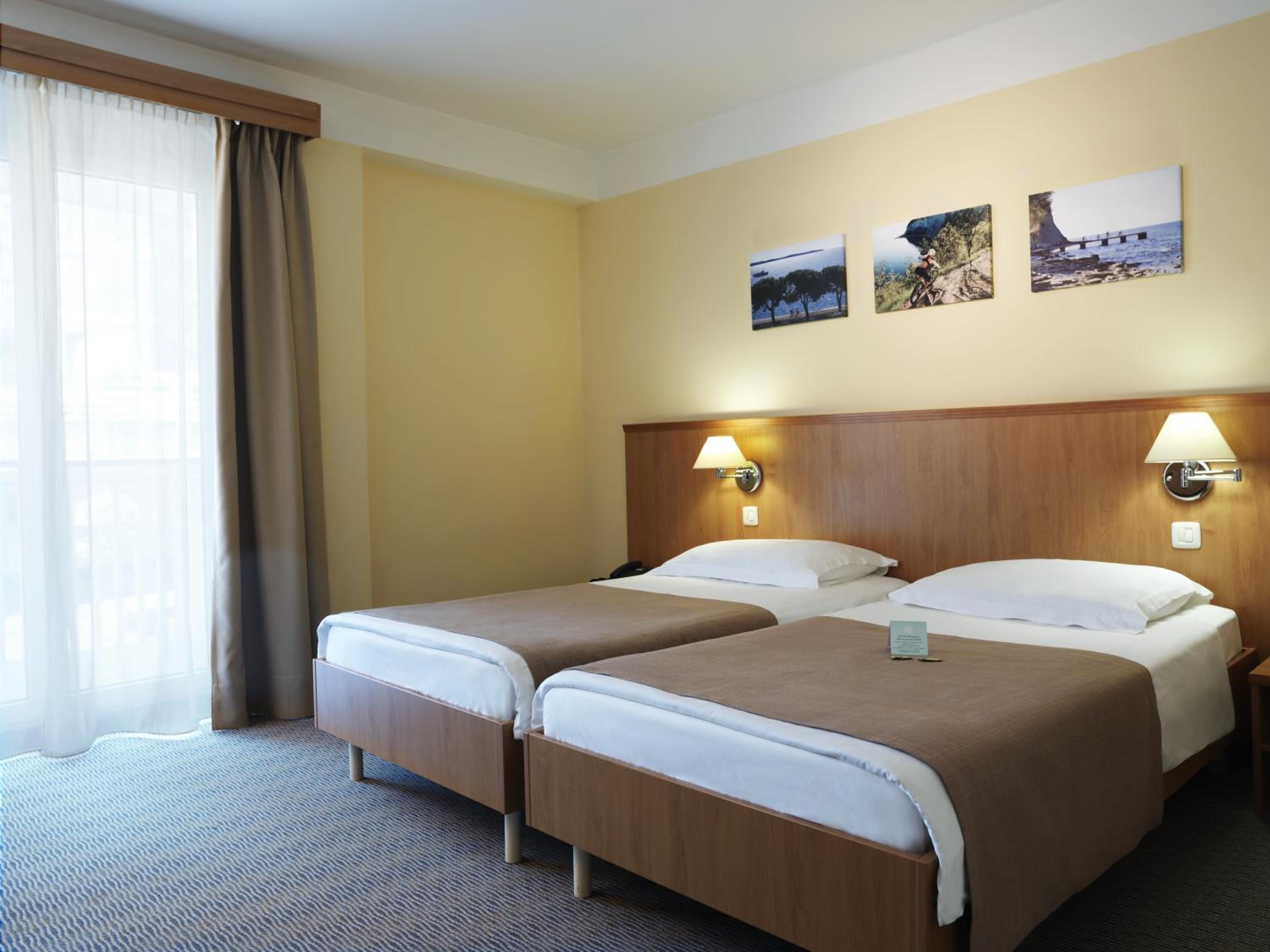 Double or Twin Room with Sea View and Balcony