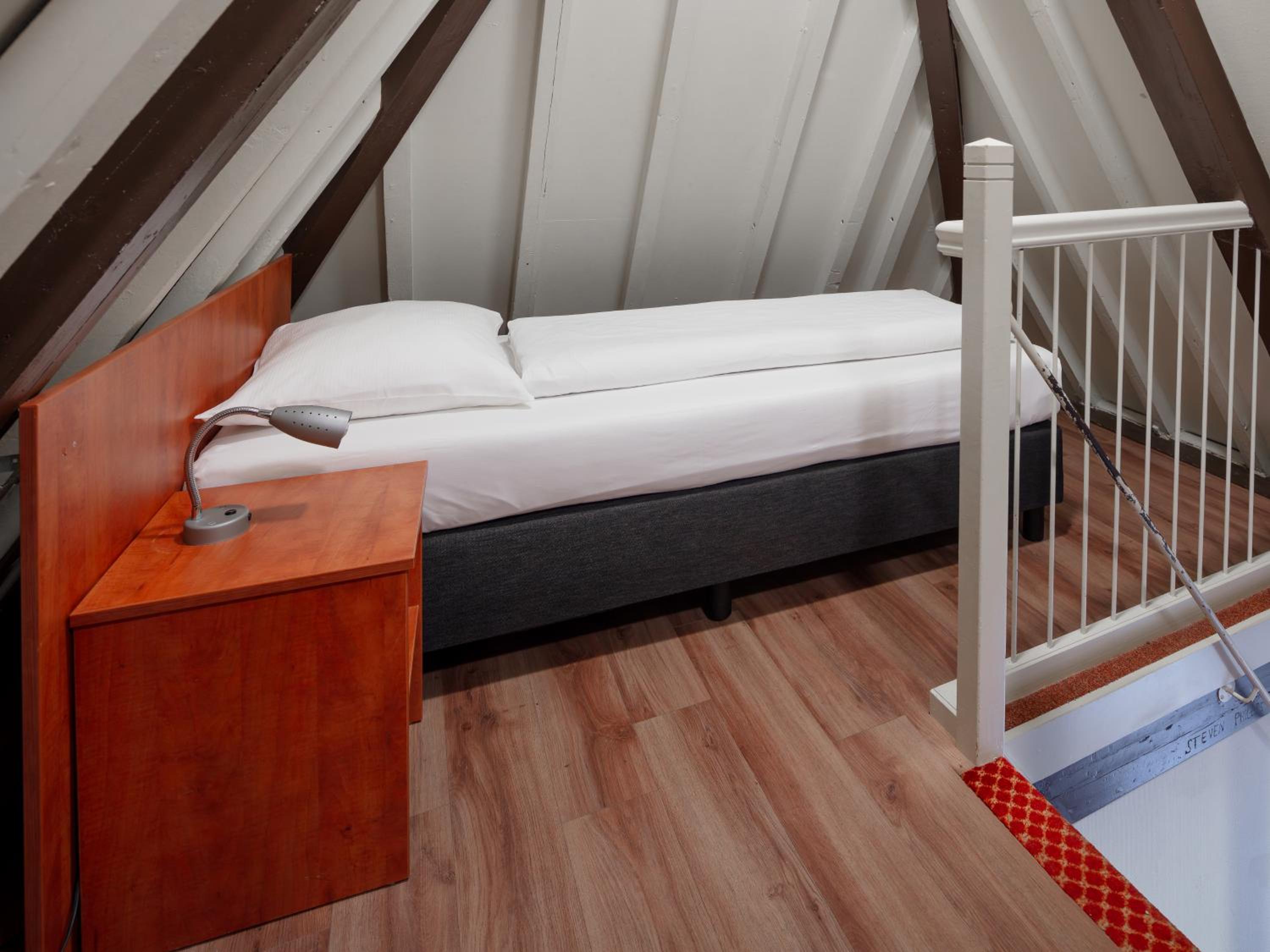 Apartment thumbnail 6