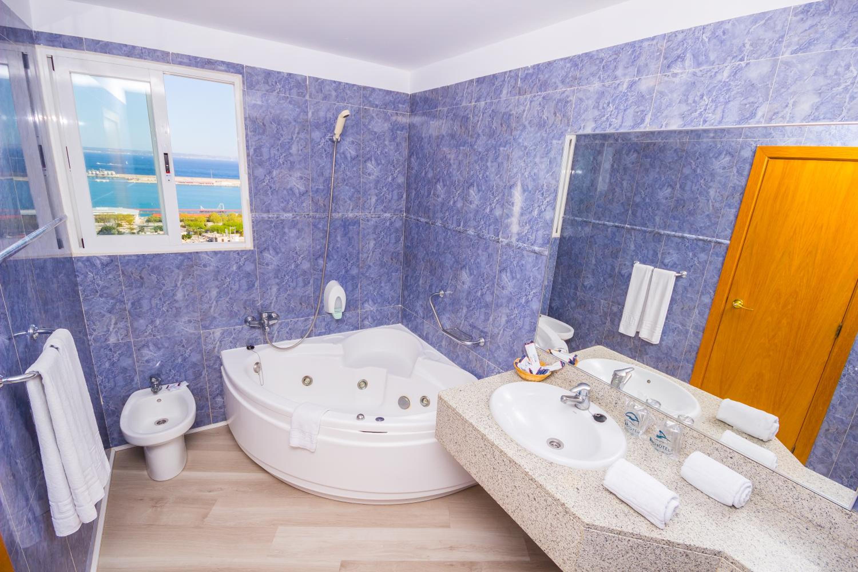 Junior Suite with Sea View