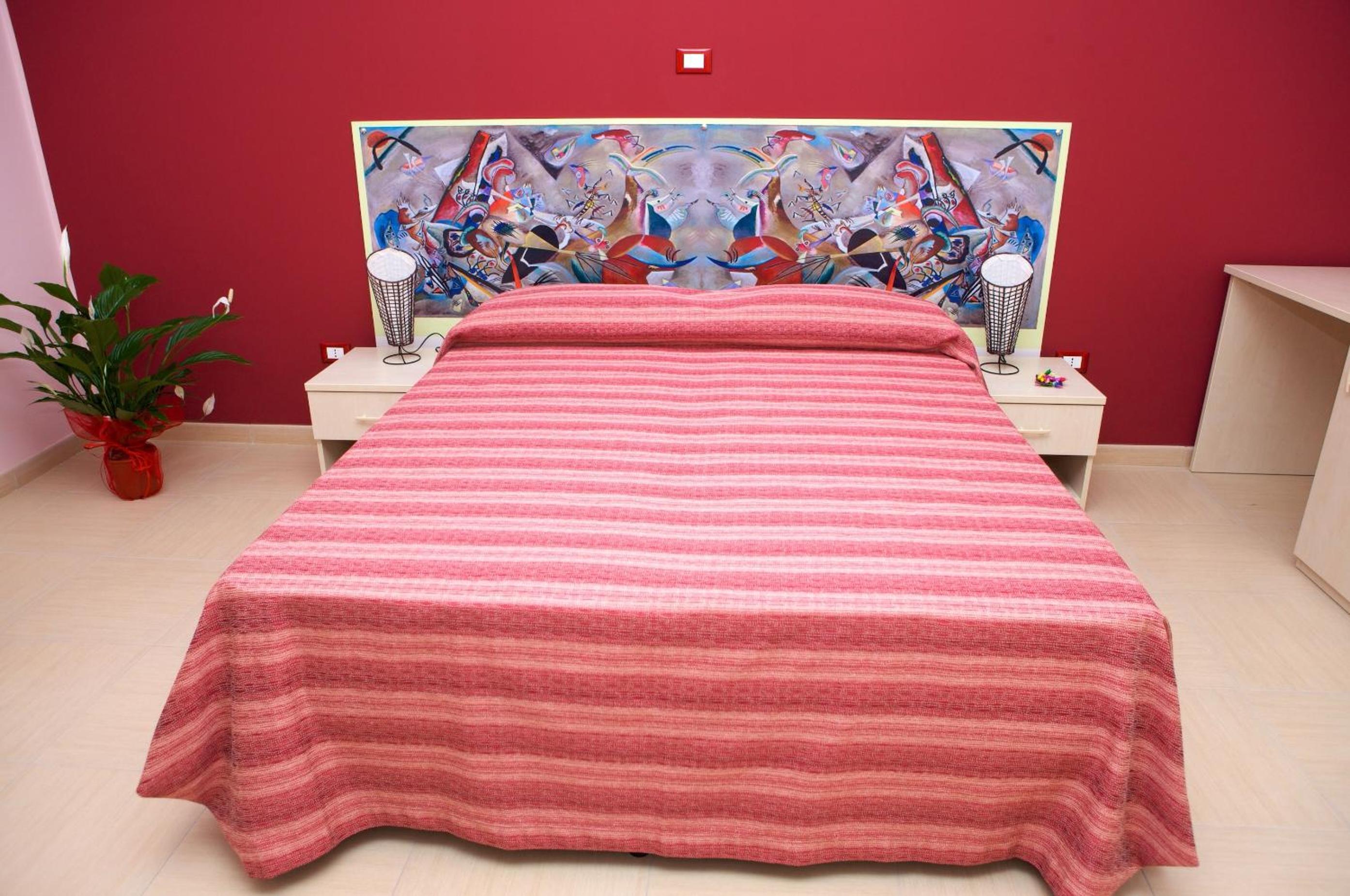 Triple Room with Private Bathroom photo 3