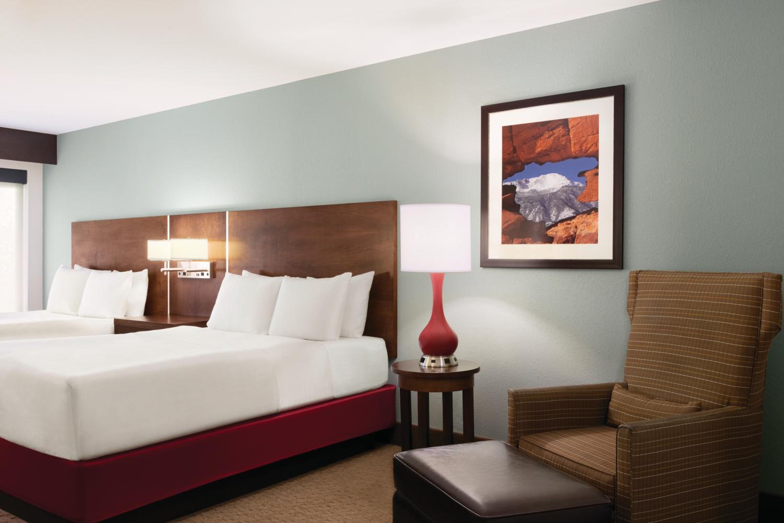 Premium Queen Room with Two Queen Beds - Non-Smoking - Photo 1