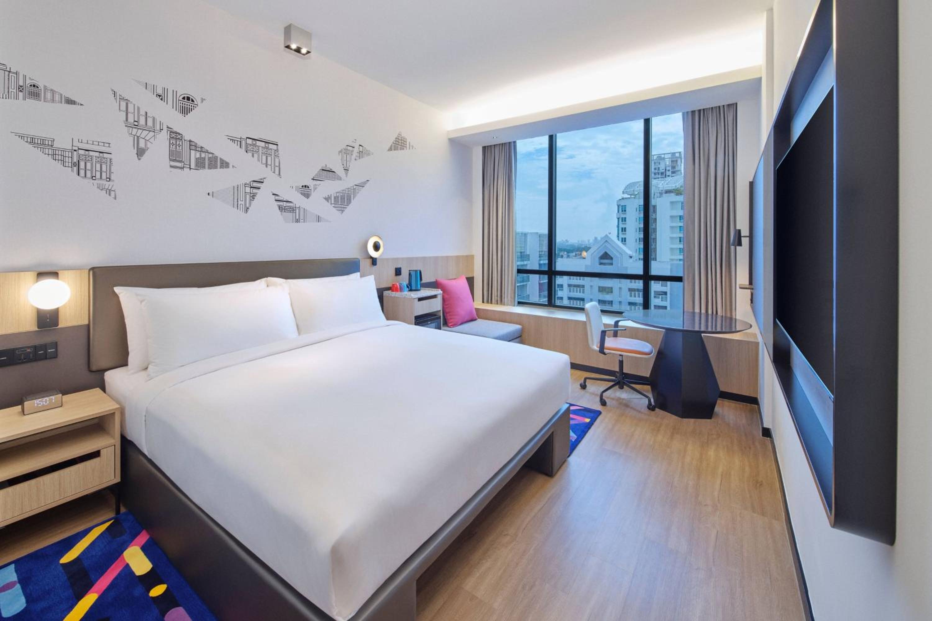Urban, Guest room, 1 King, West Wing