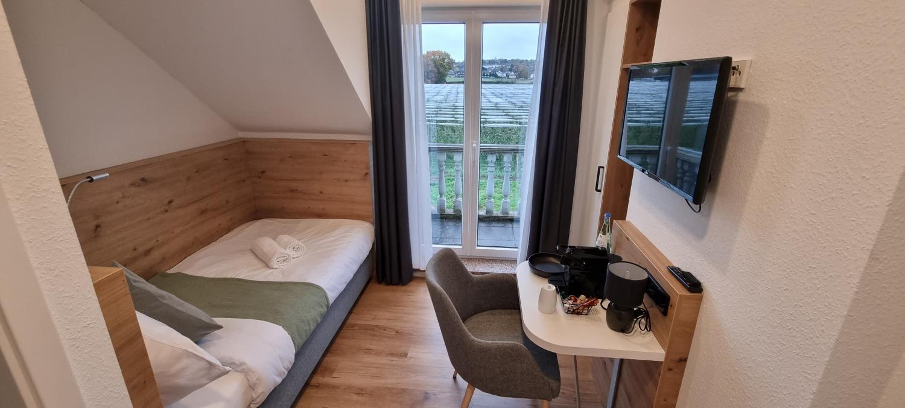 Single Room with Balcony