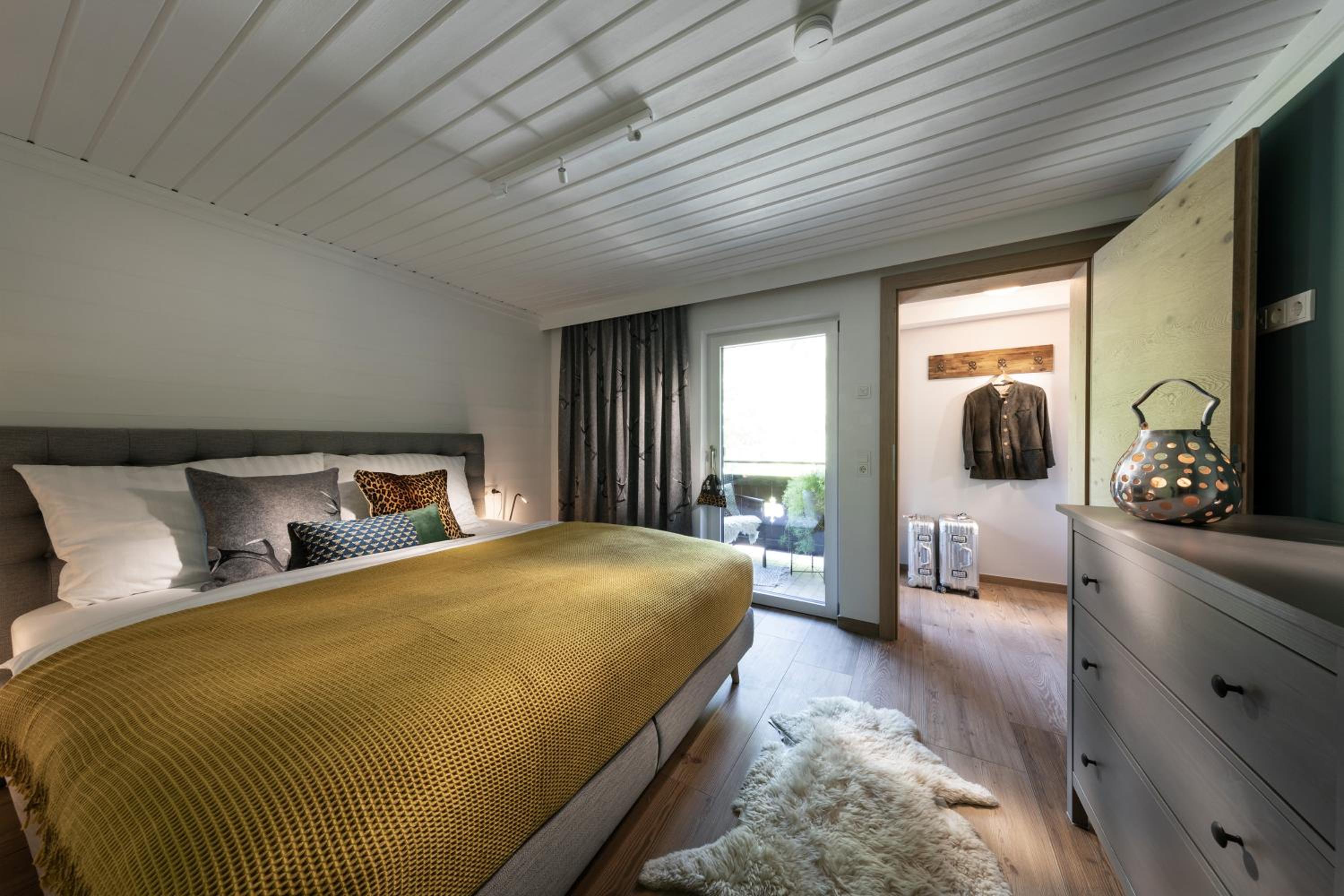 Two-Bedroom Apartment with Balcony photo 1