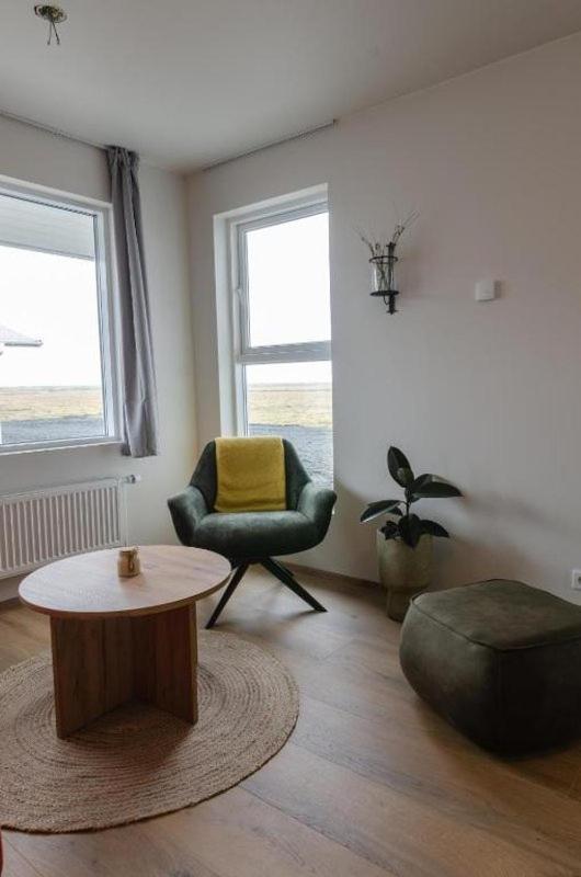 Two-Bedroom Apartment - Photo 8