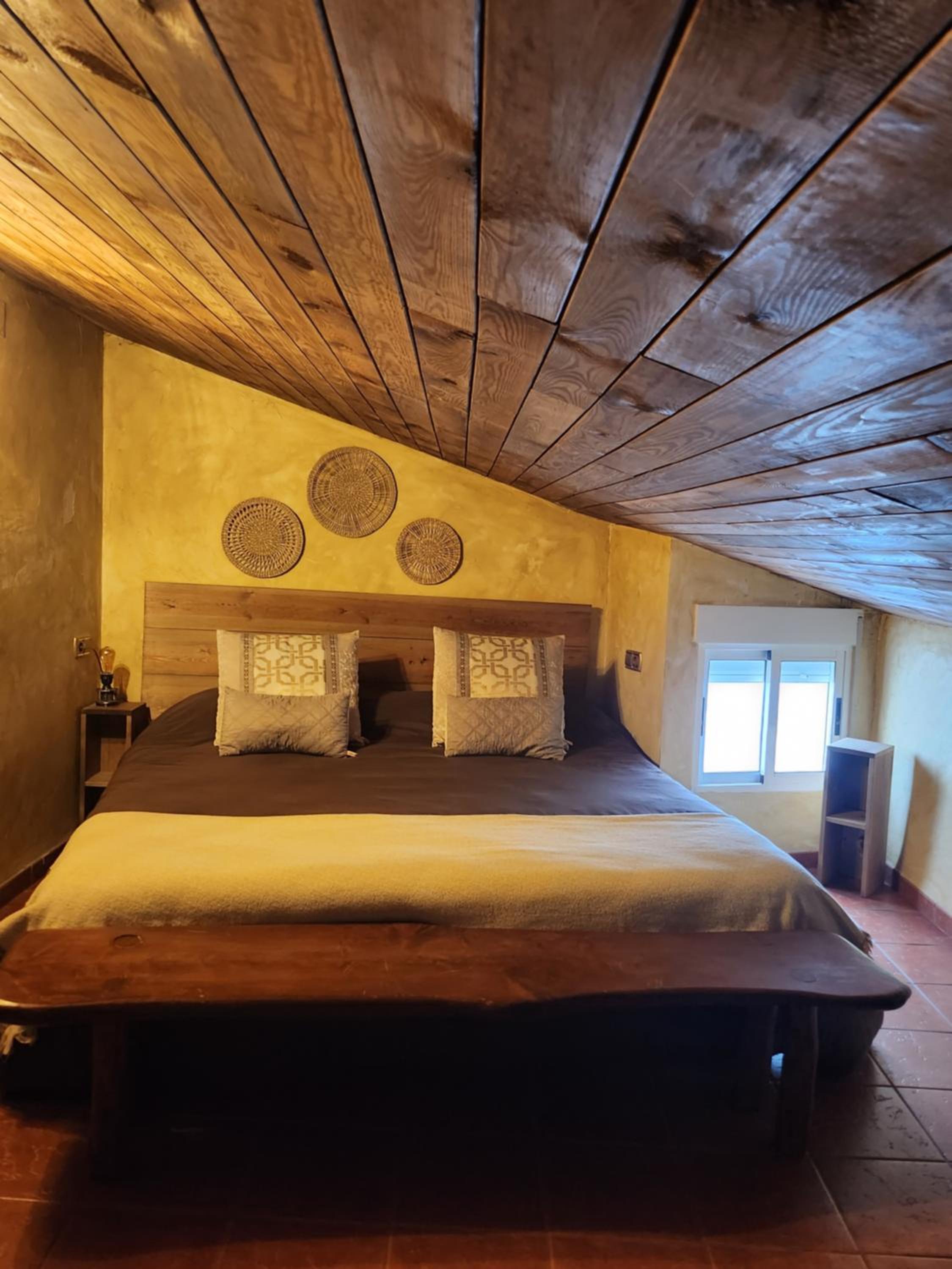 One-Bedroom Apartment - Photo 16