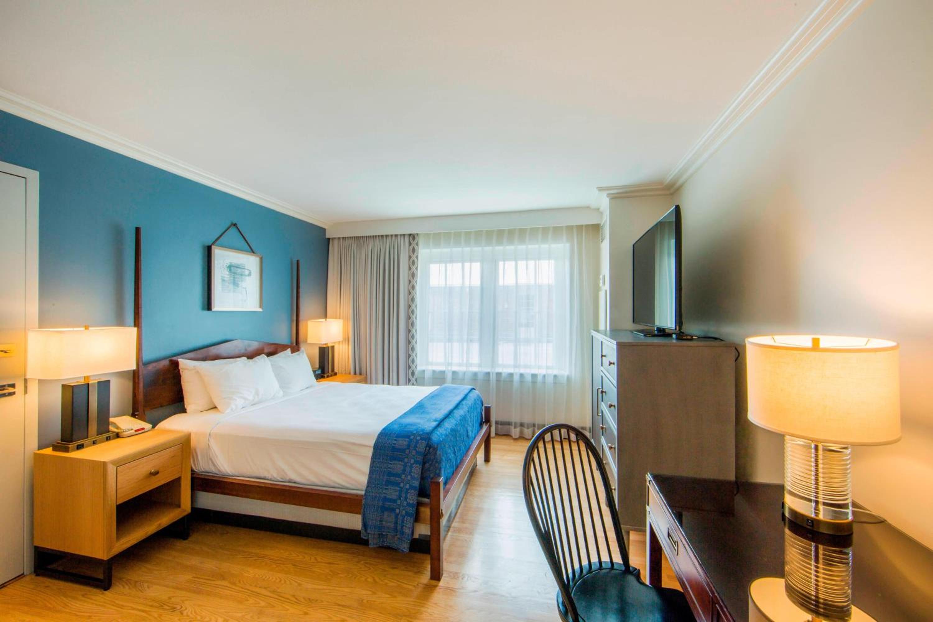 Standard King Room