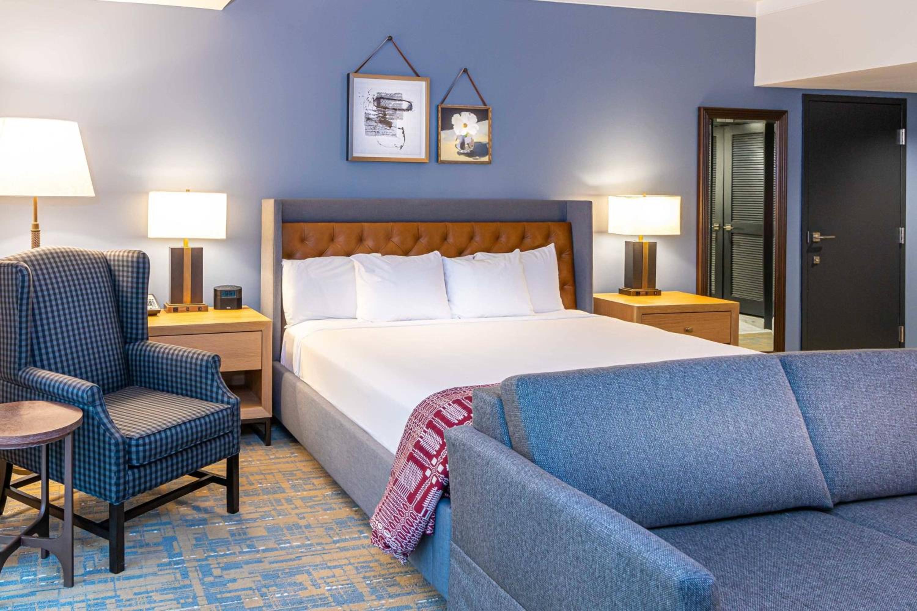 Premium King Room
