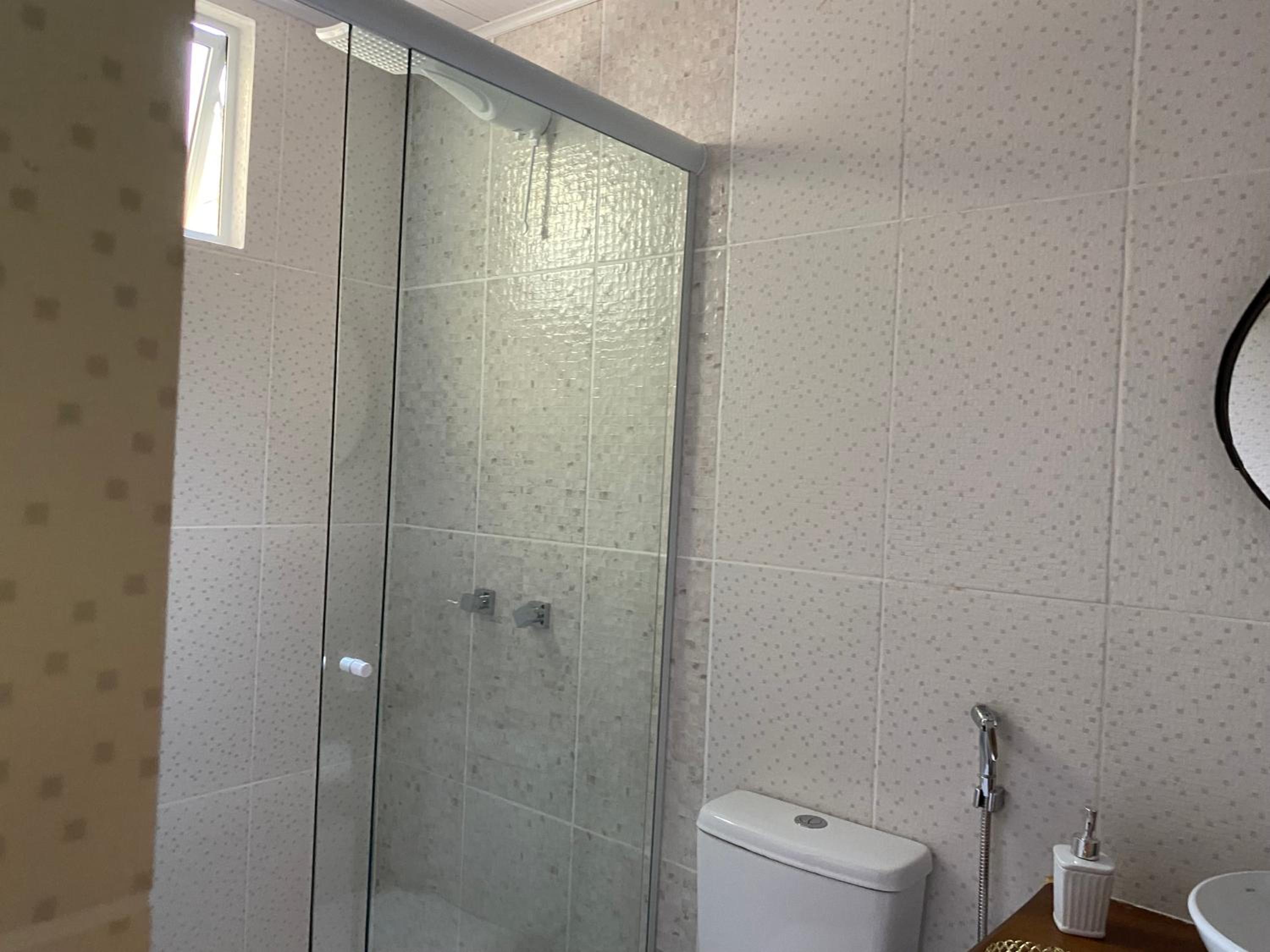 Queen Suite - Photo 10