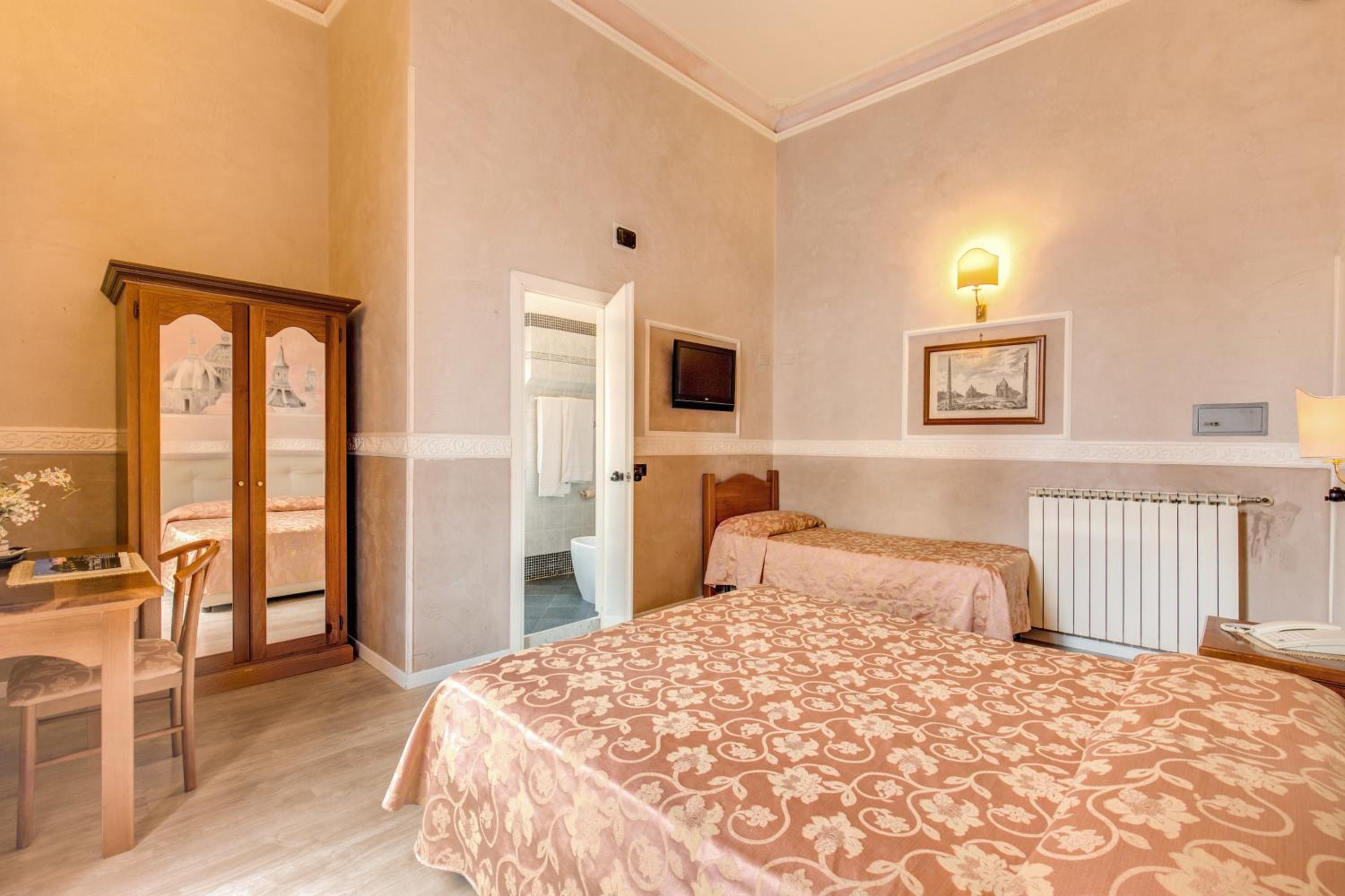 Triple Room photo 3