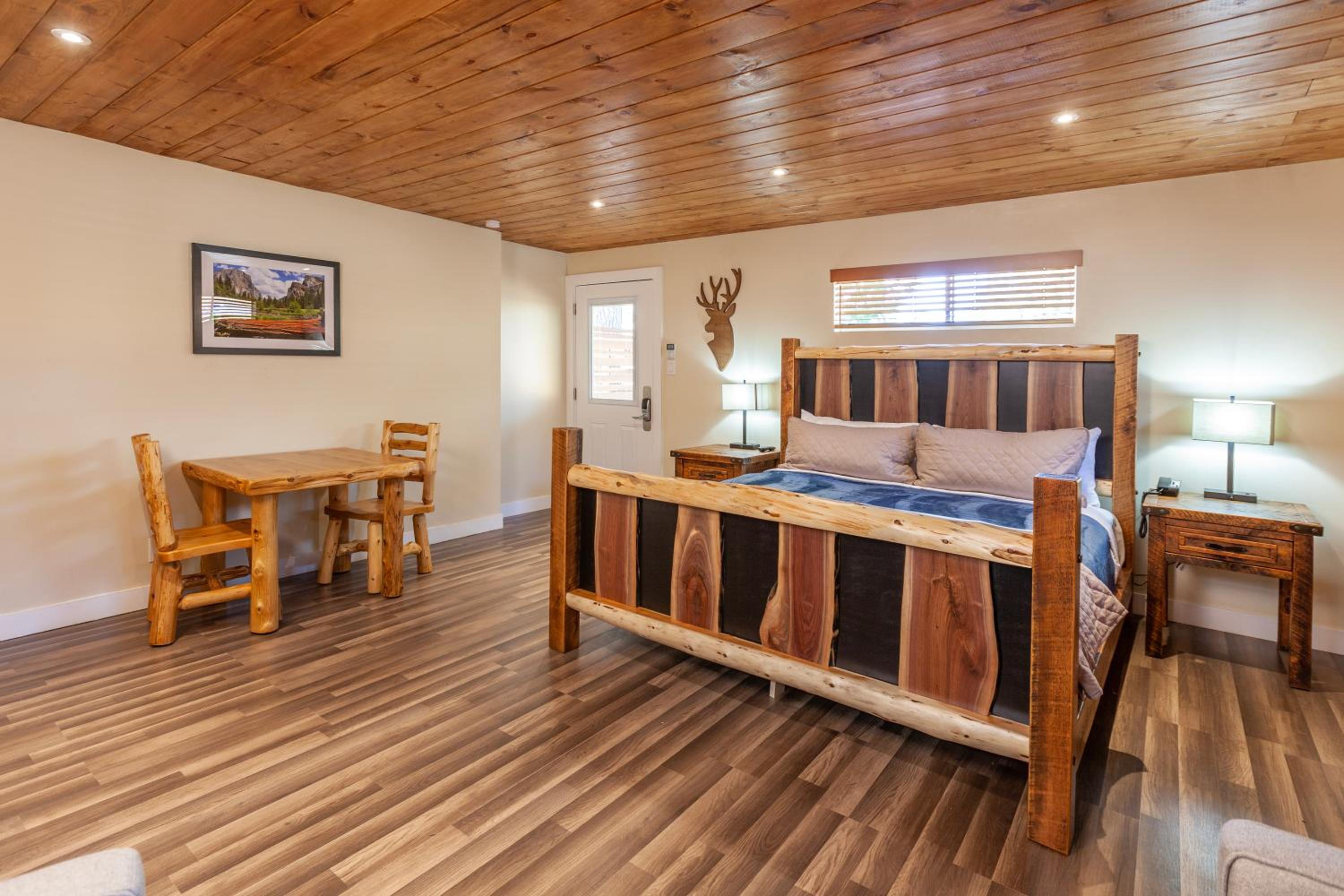 King Room with Mountain View