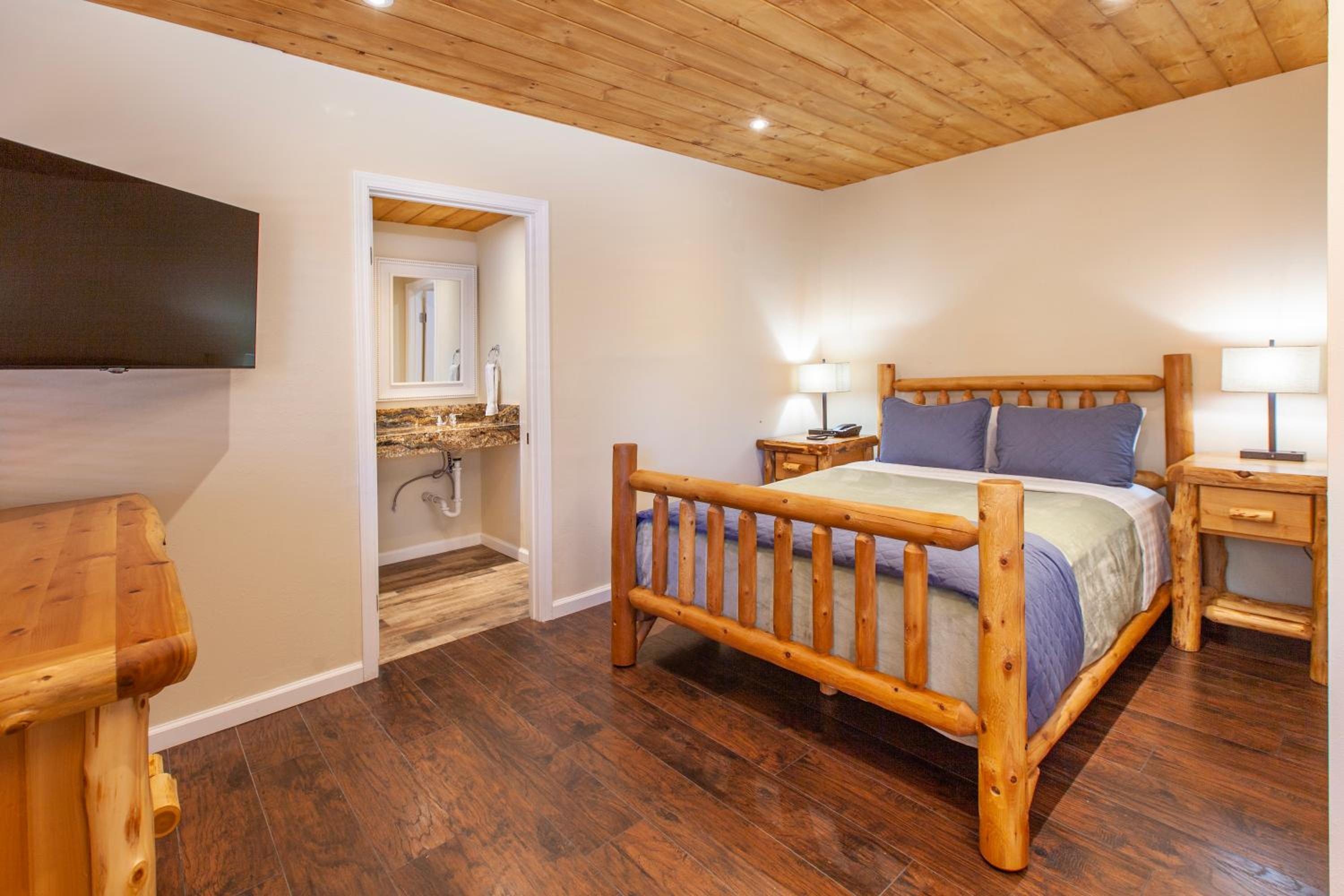 Deluxe Double Room with Extra Bed