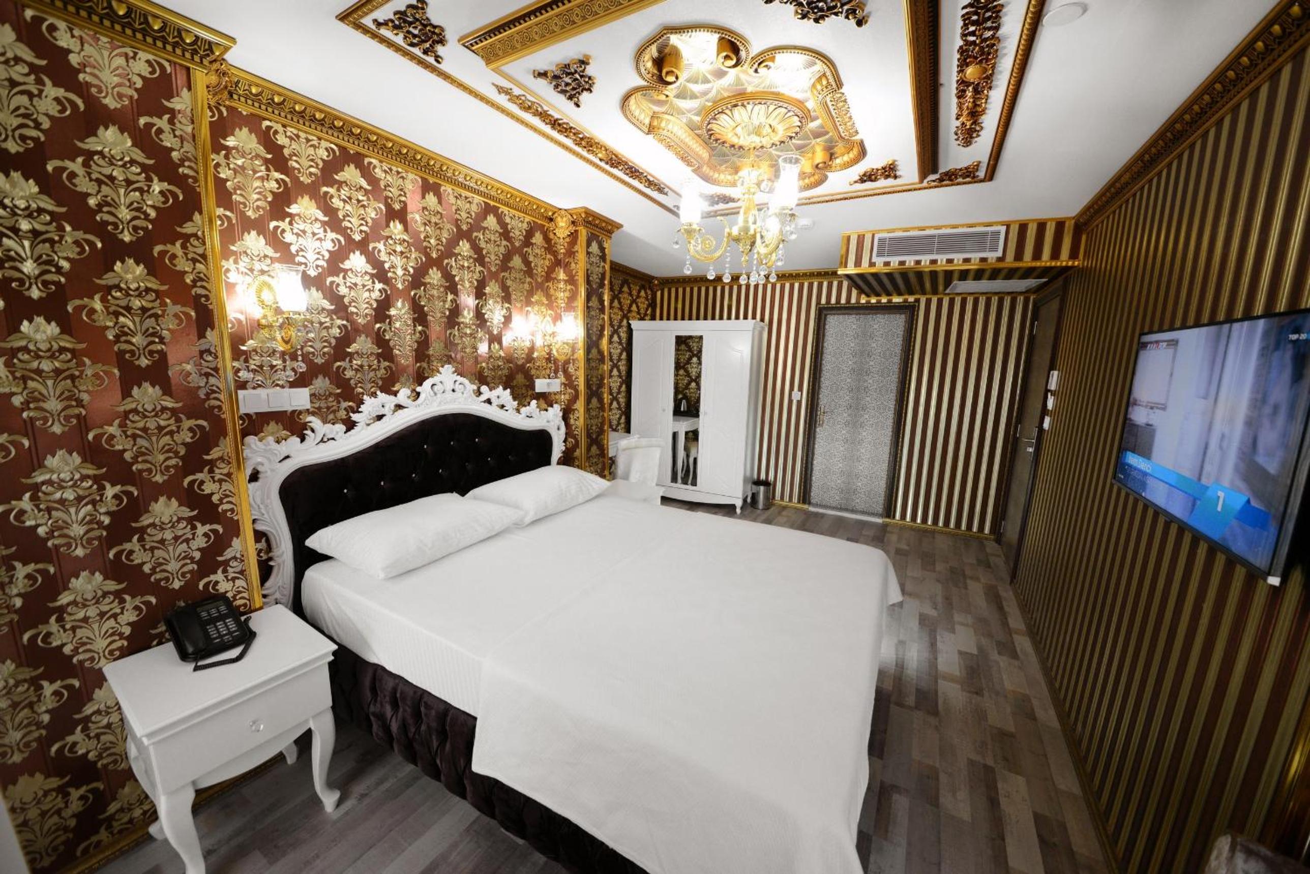 Deluxe Double Room photo 2