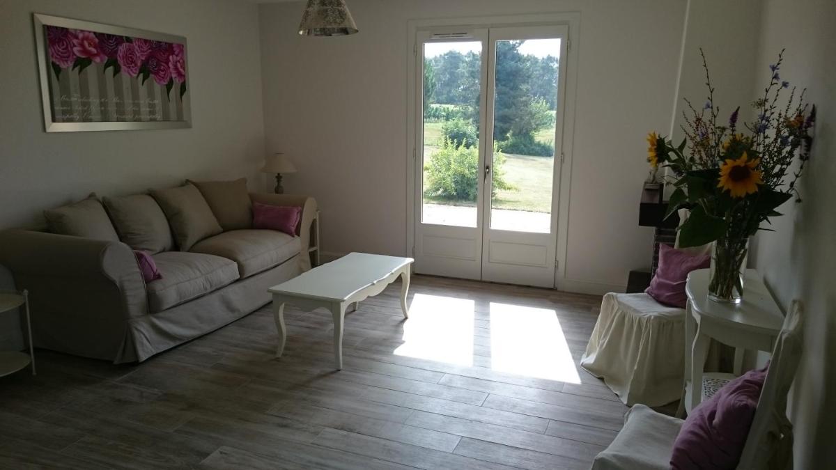 Family Room with Terrace photo 2