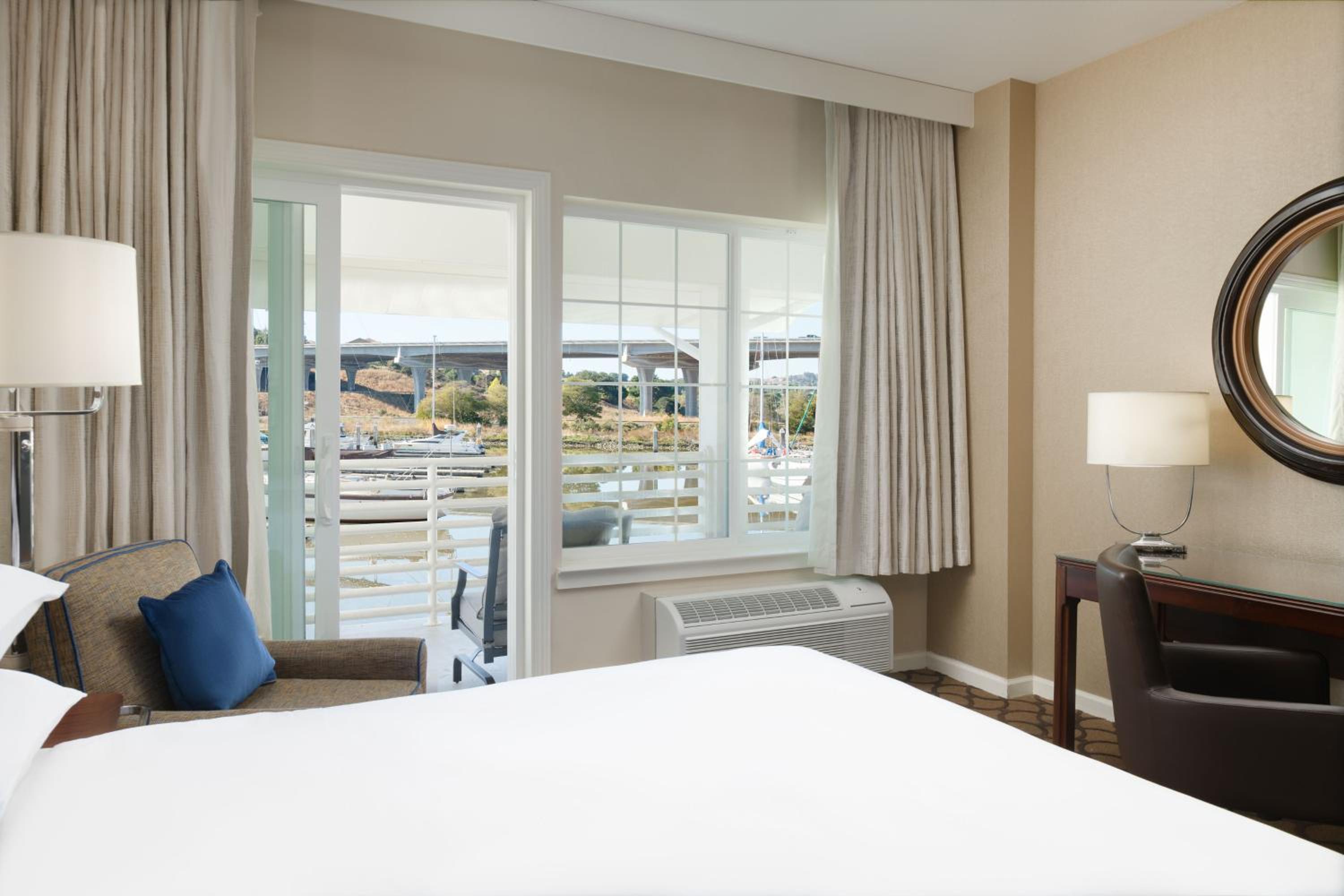 Deluxe Queen Room with Two Queen Beds with Patio and Marina View - Photo 3