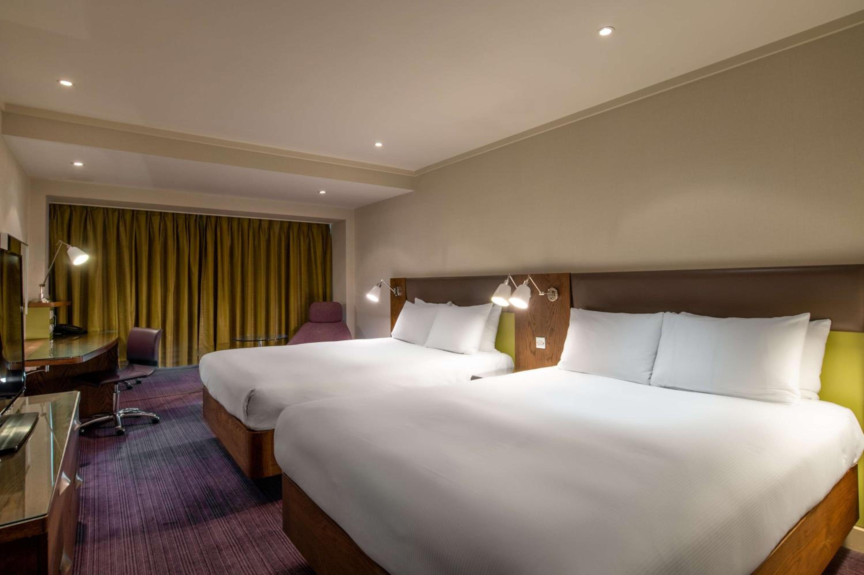 Superior Queen Room with Two Queen Beds