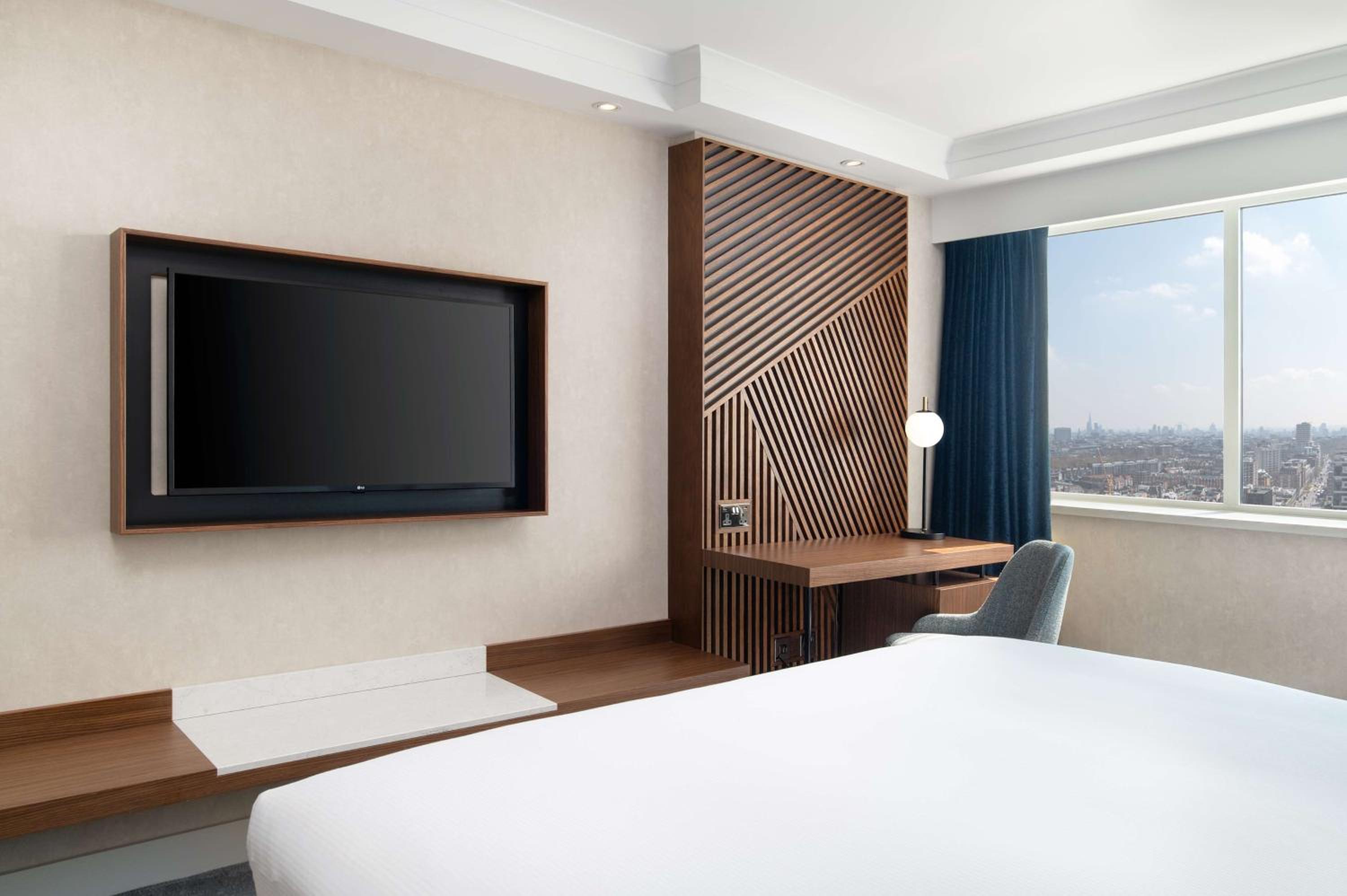 Executive King Room with London View