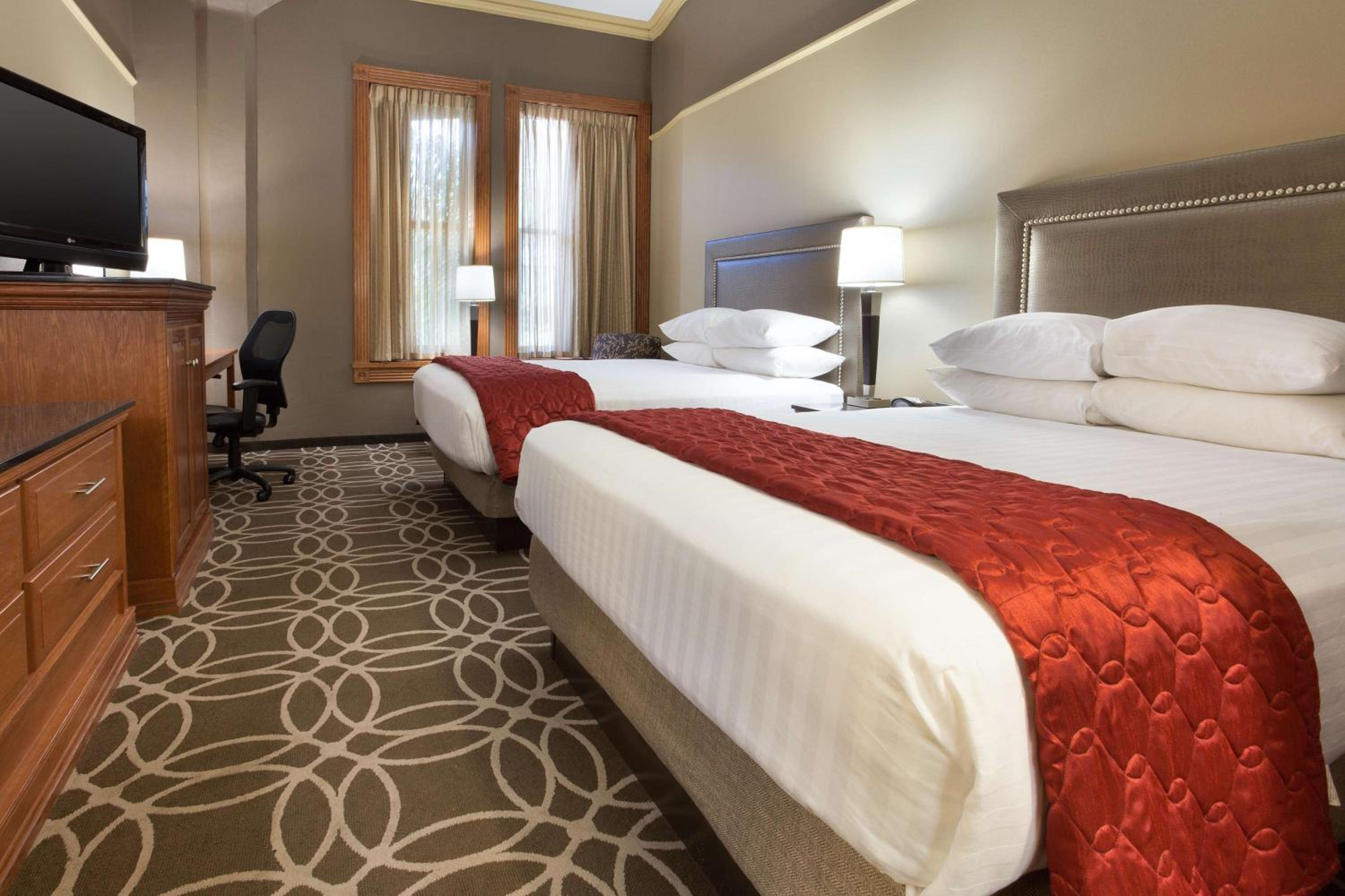 Deluxe Queen Room with Two Queen Beds - Photo 1